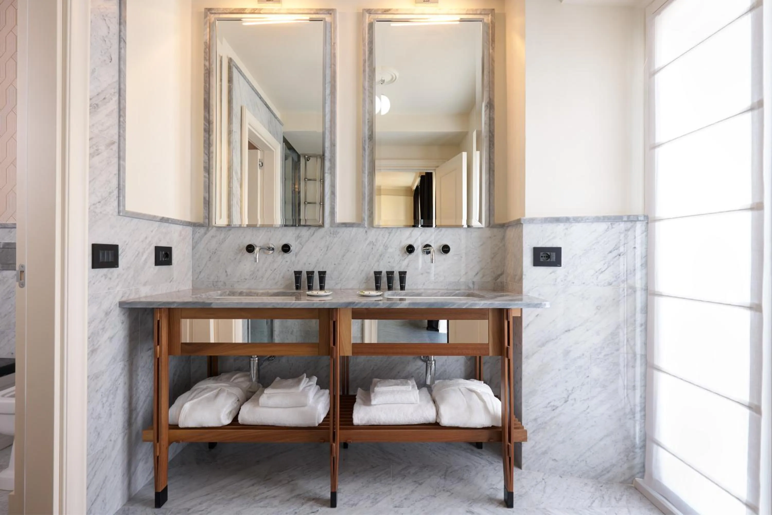 Bathroom in TB Place Roma