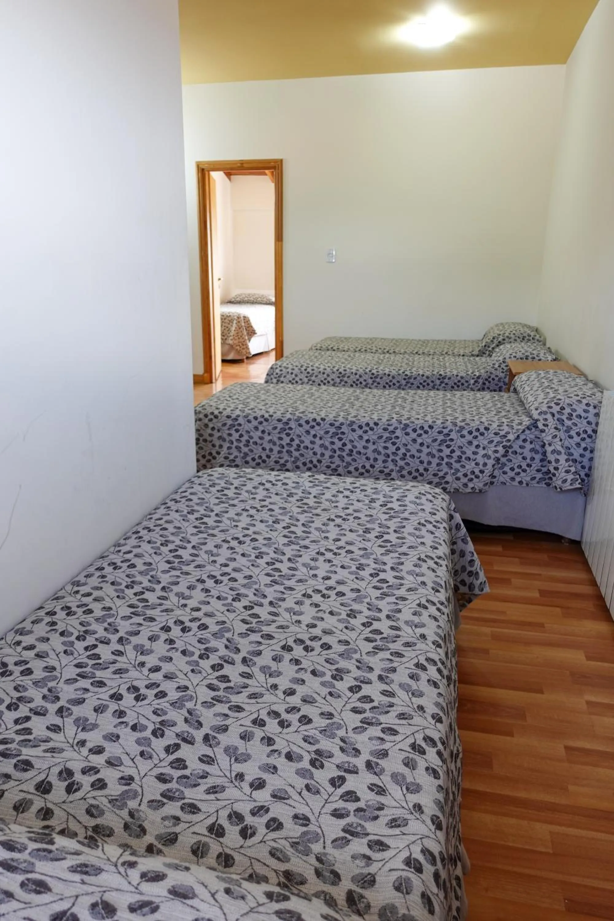 Text overlay, Bed in Choconcito Apart Hotel