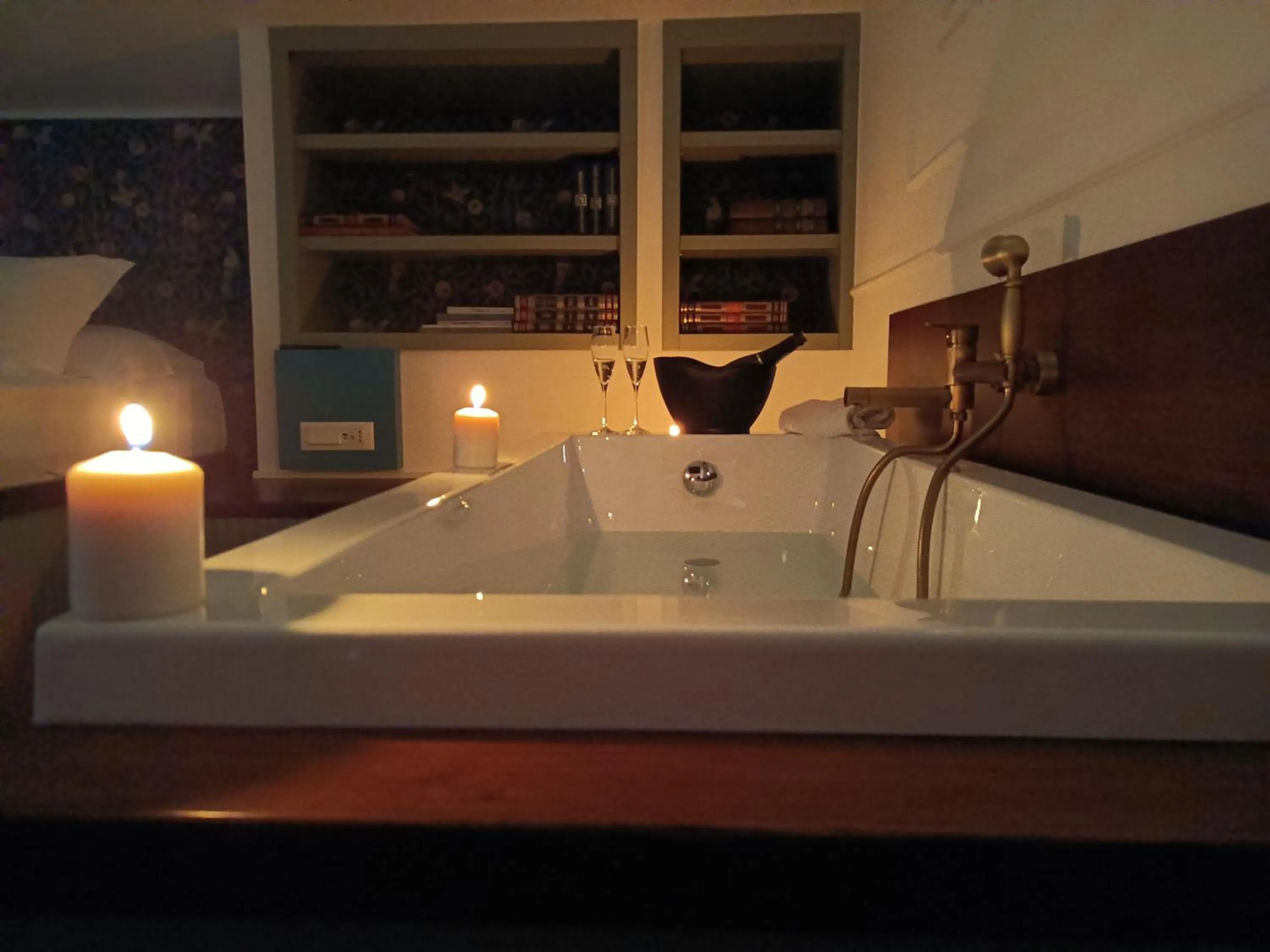 Bath in Giardini Penelope Resort e Spa