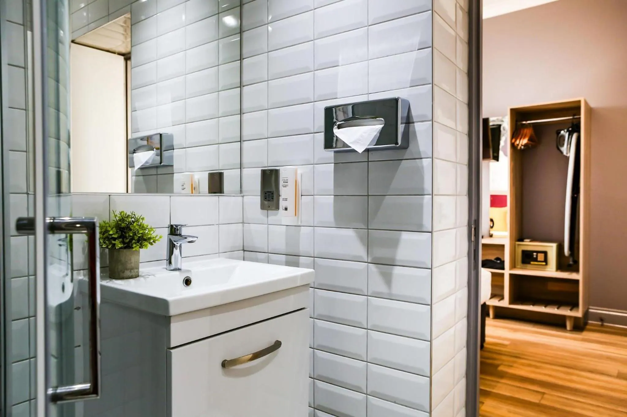 Bedroom in Comfort Inn Victoria