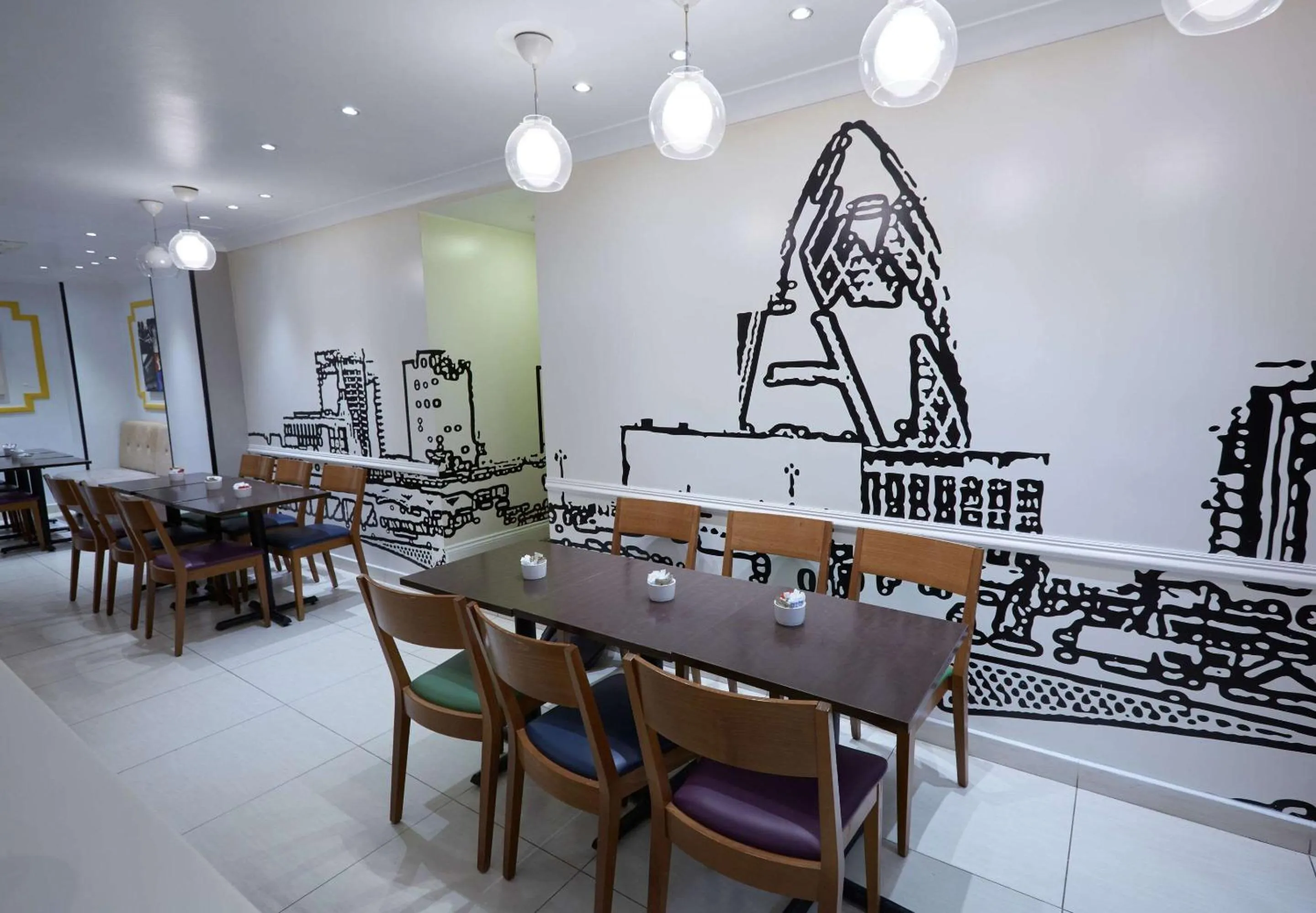 Breakfast in Comfort Inn Victoria