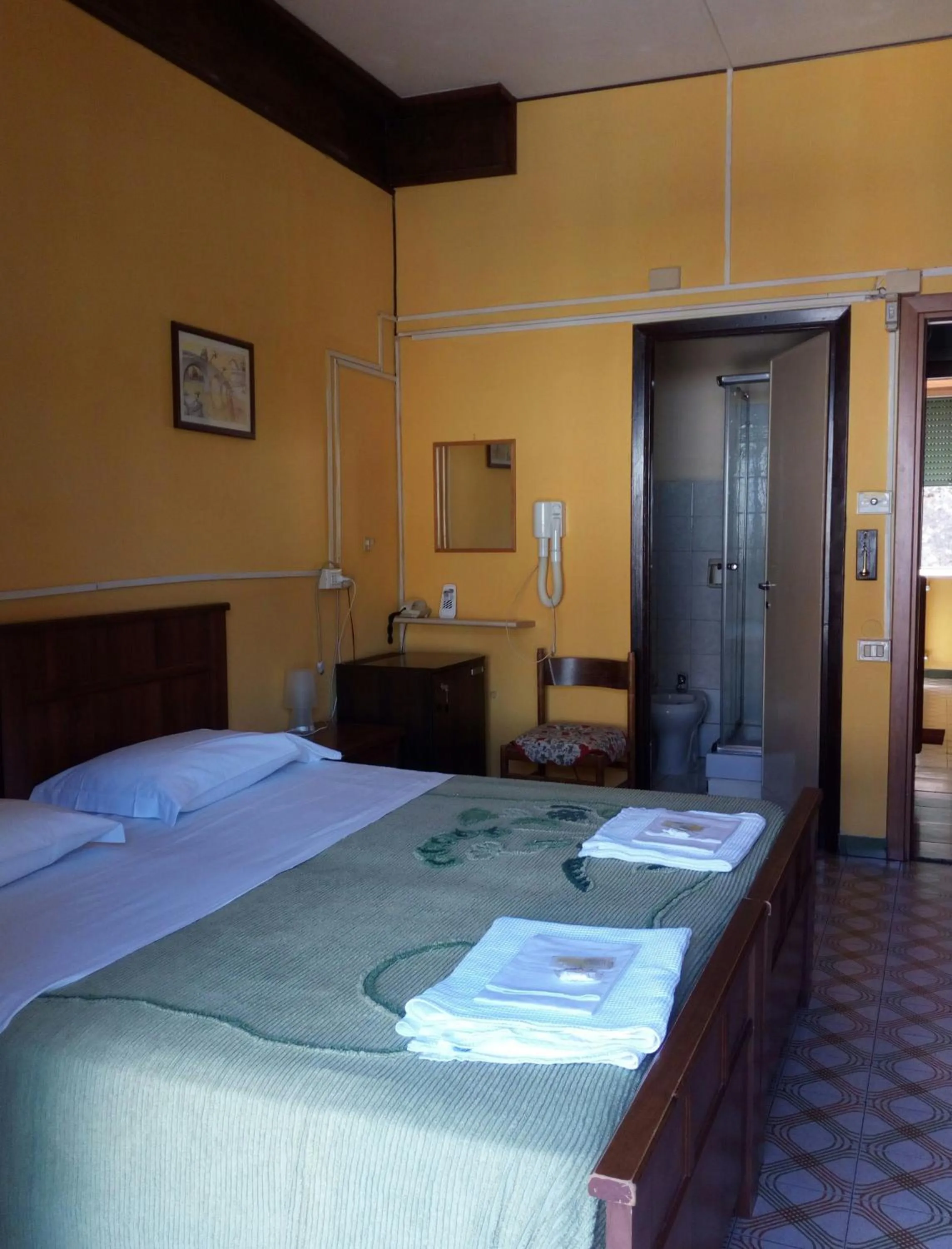 Photo of the whole room in Albergo Da Peppino