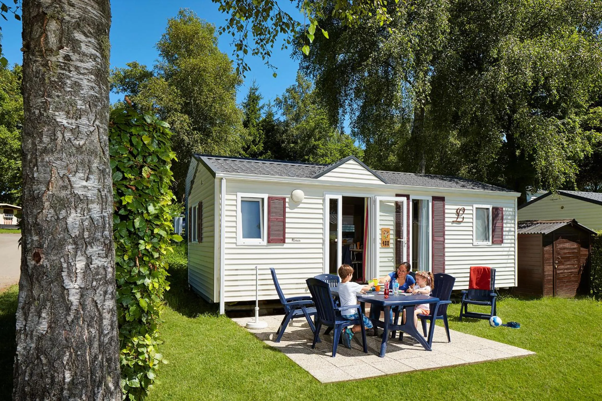 Stacaravan 4 personen (2 slaapkamers) in Ardennen Camping Bertrix