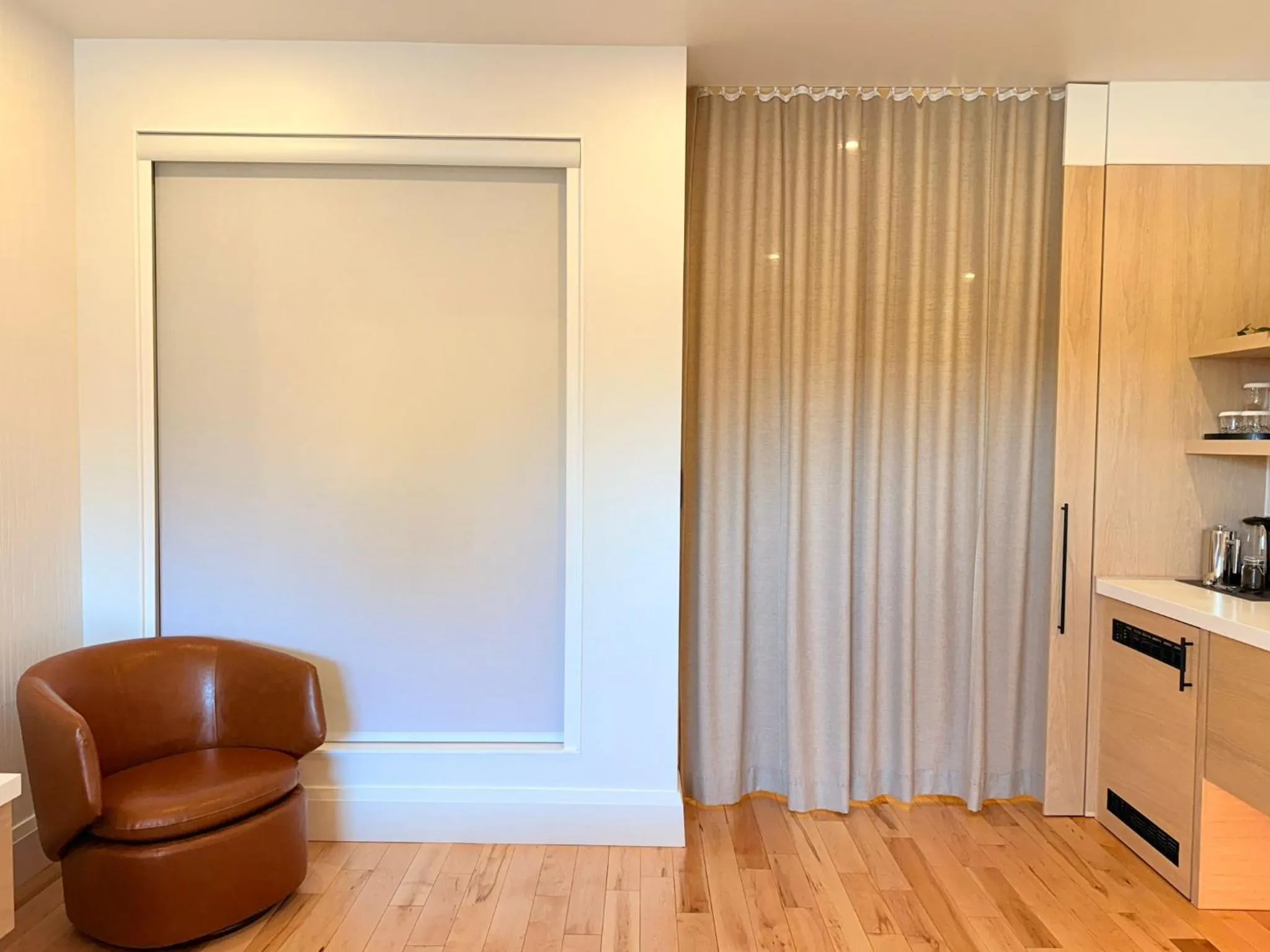 Shower in Cribs on Main