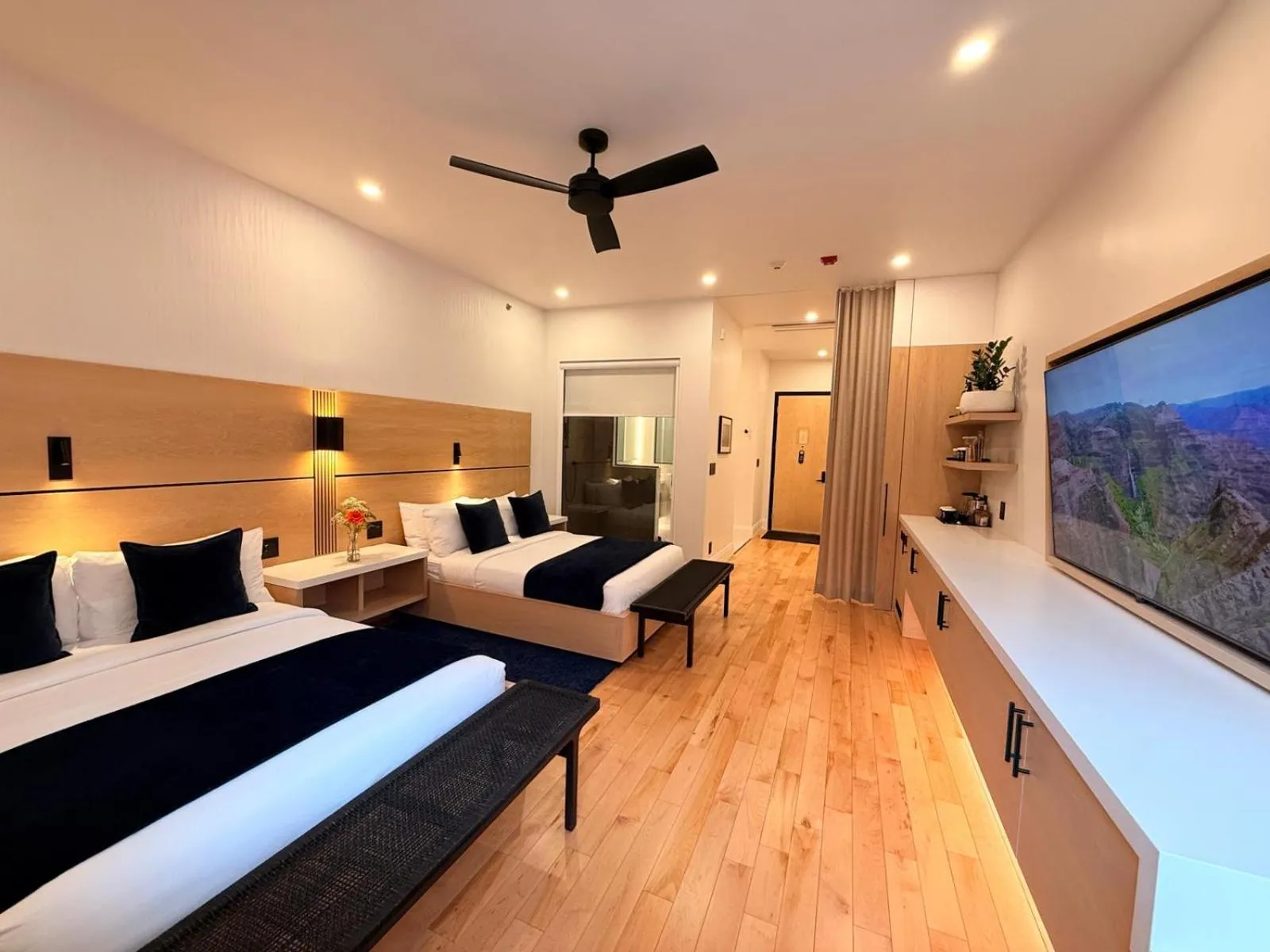 Bed in Cribs on Main