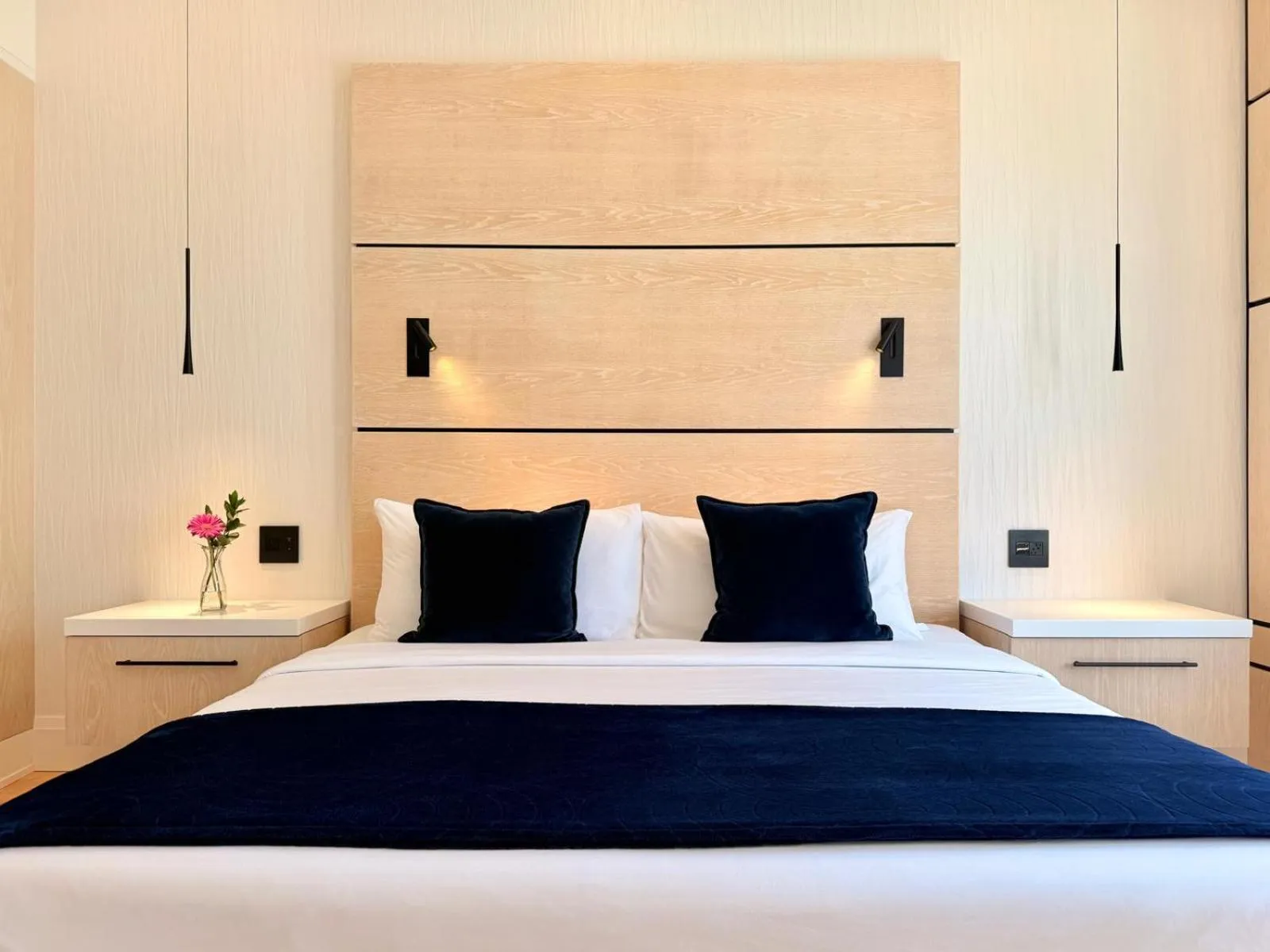 Bed in Cribs on Main