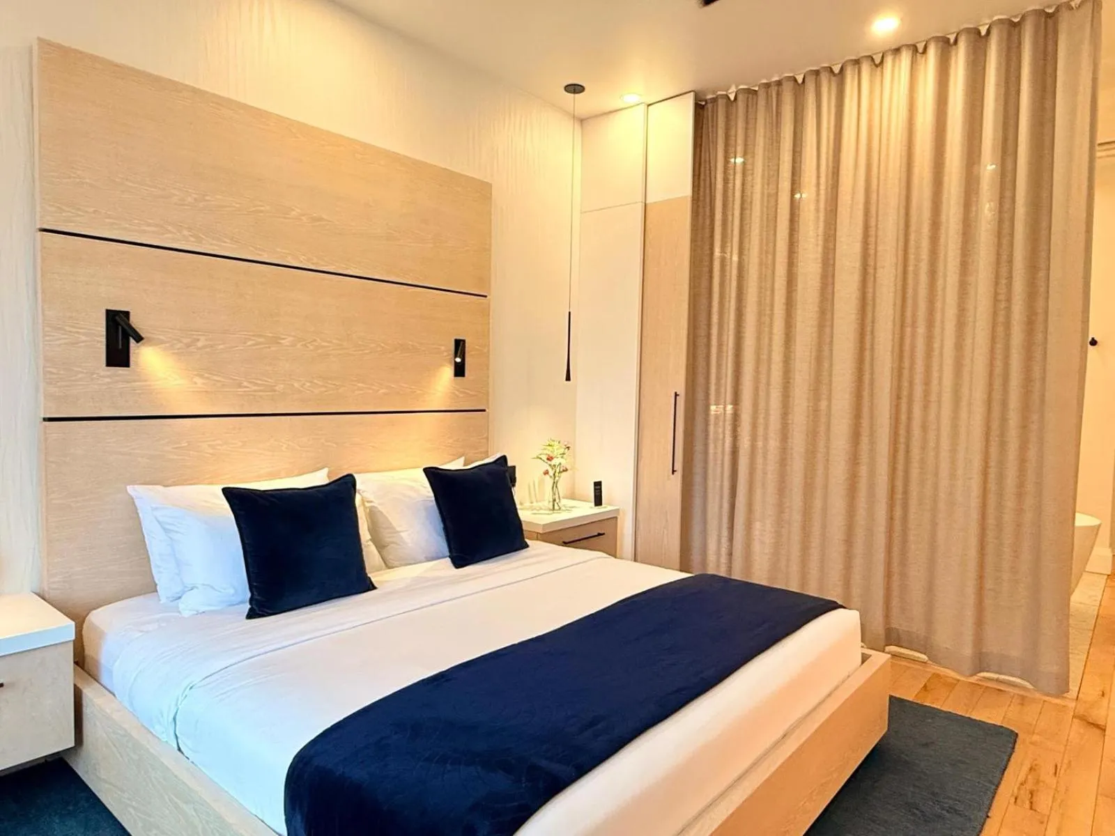 Bed in Cribs on Main