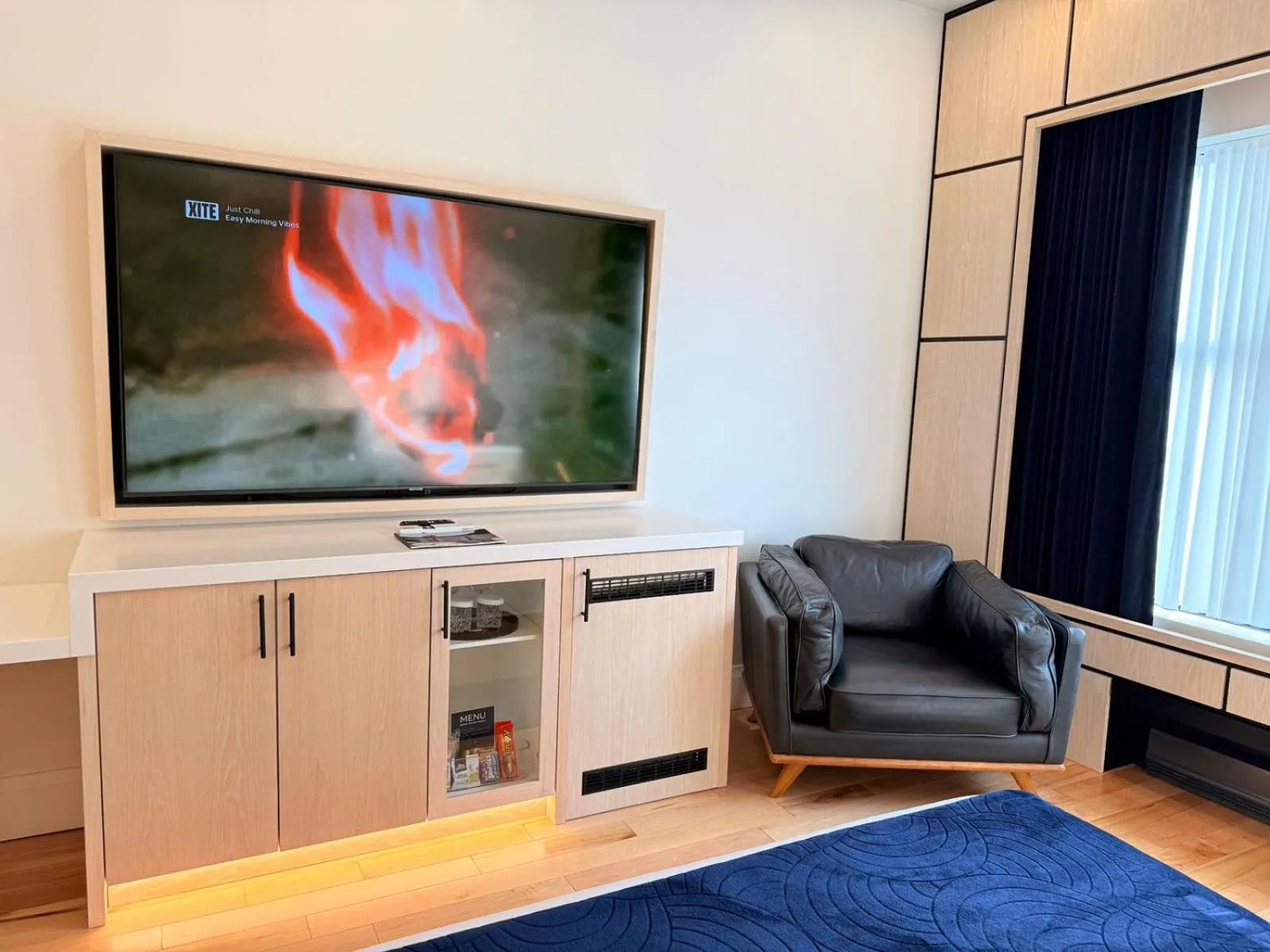 TV and multimedia in Cribs on Main