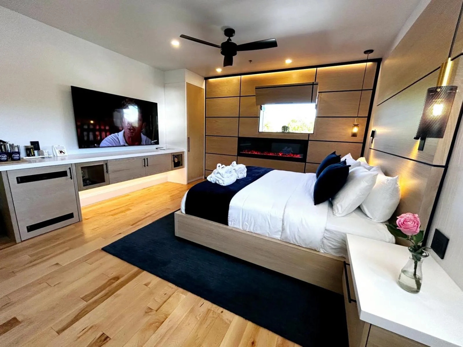 Bed in Cribs on Main