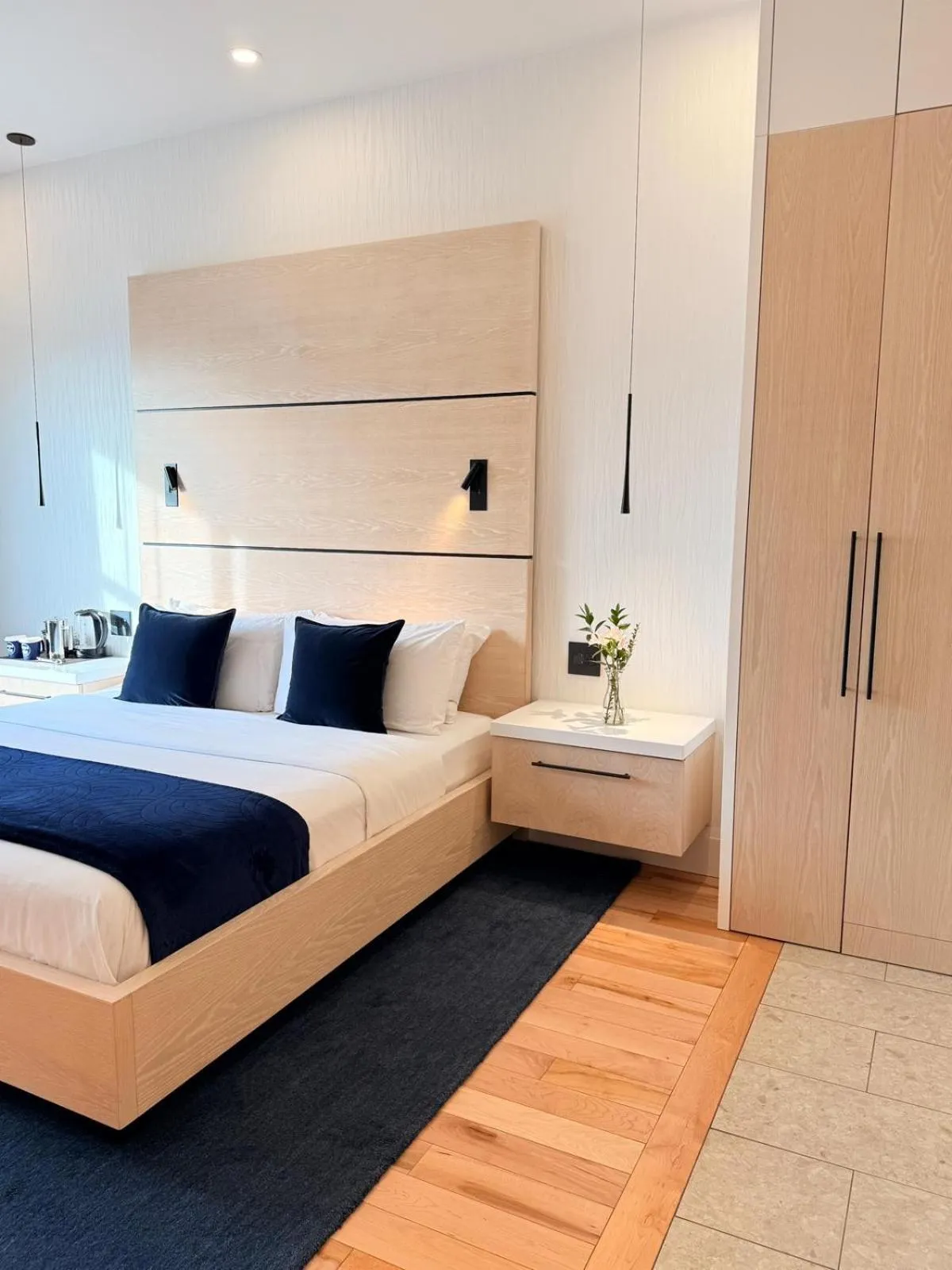 Bed in Cribs on Main