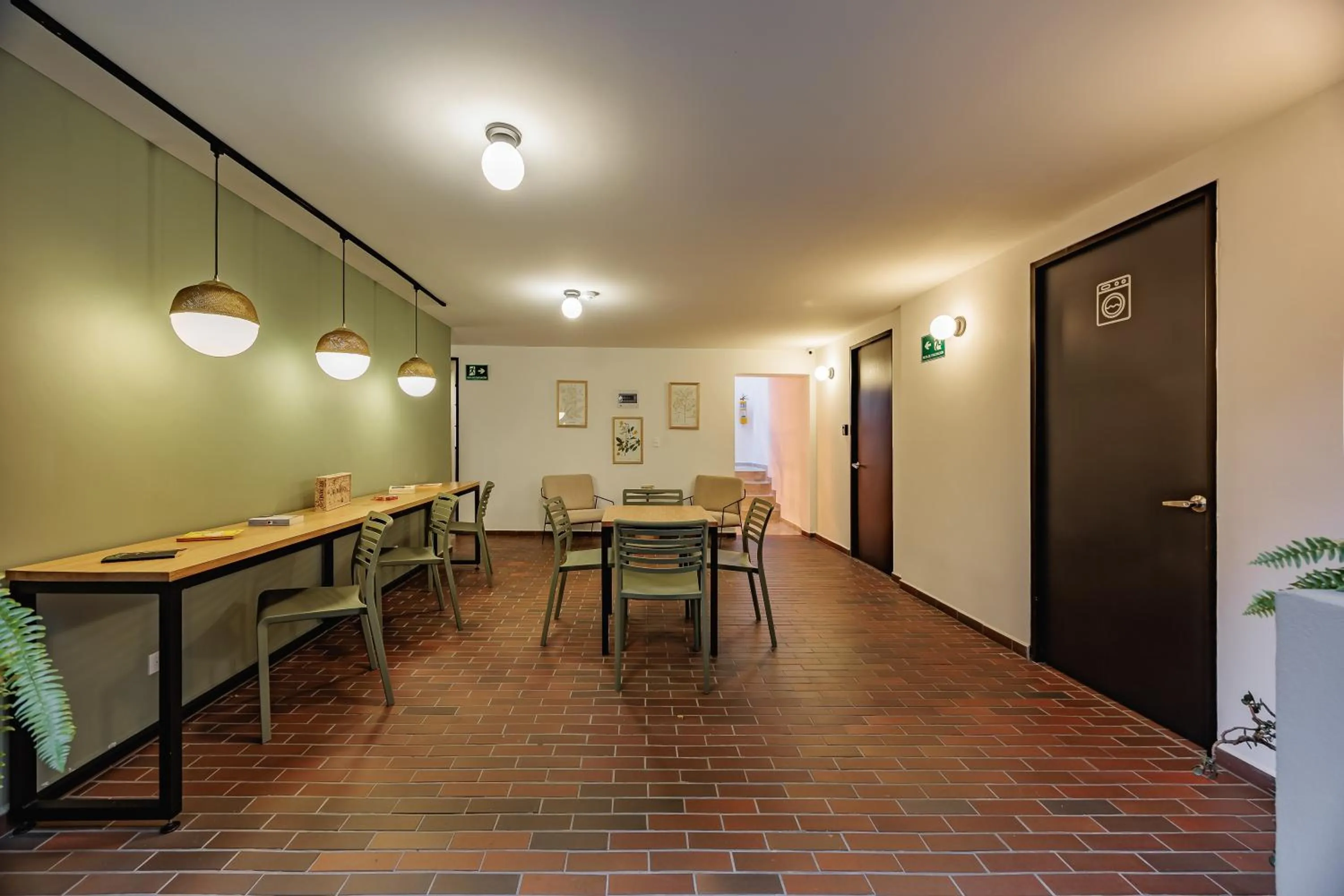 Dining area in The Somos Flats Laureles
