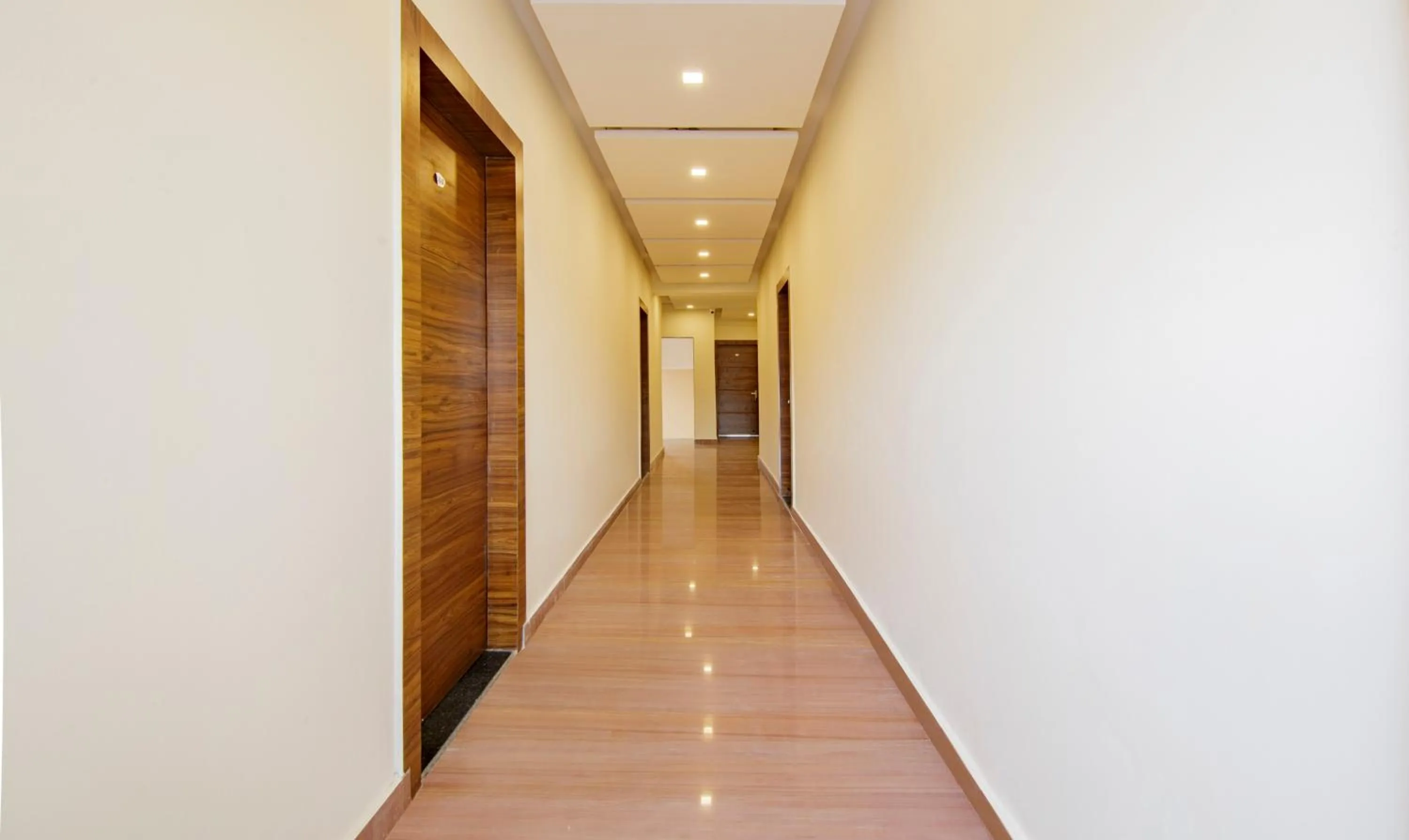 Lobby or reception in Treebo Grand Vista - 62