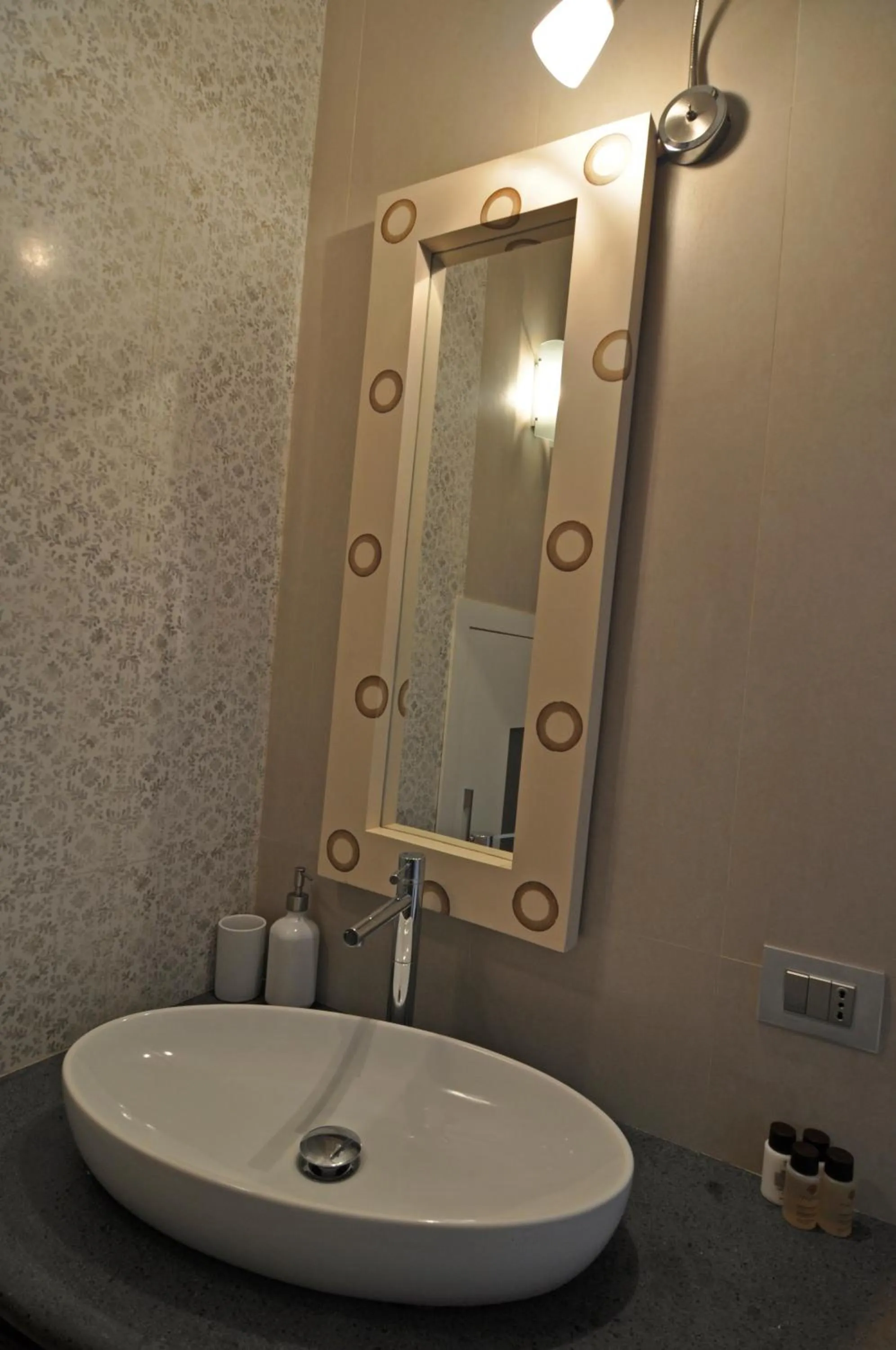 Bathroom in Il Gabbiano Relais in Stromboli