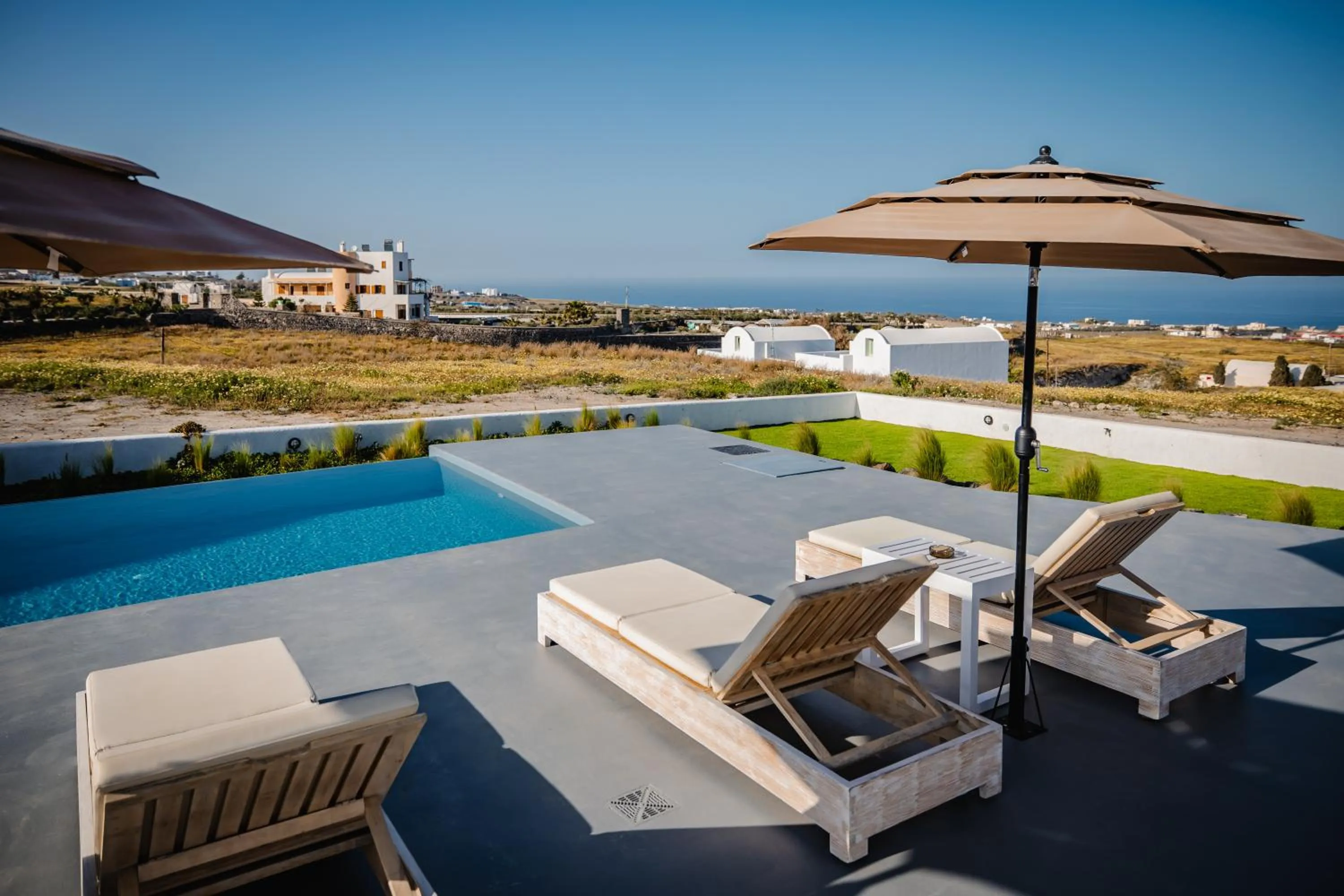 Swimming pool in Bonsai Luxury Suites