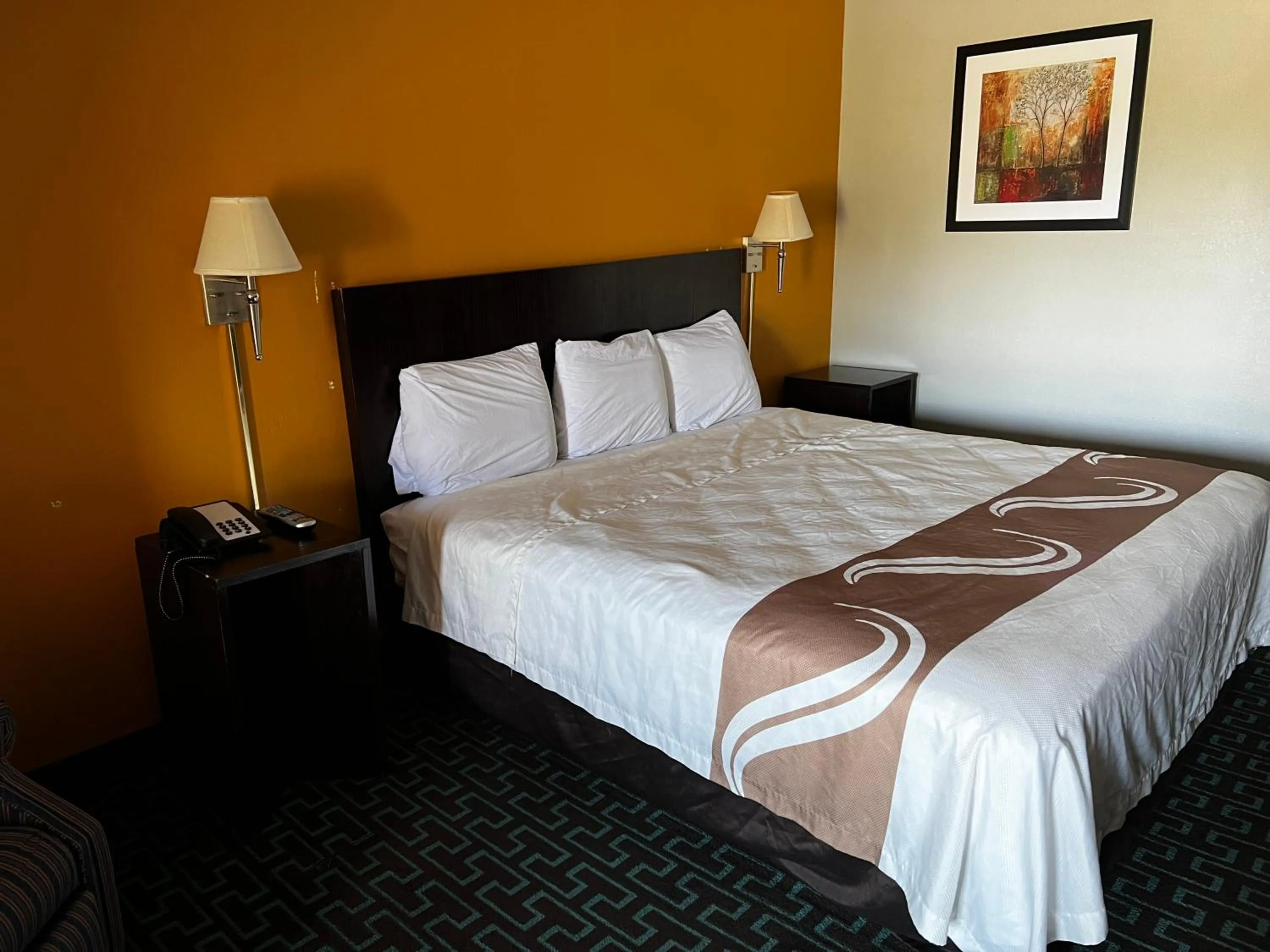 Express Inn & Suites