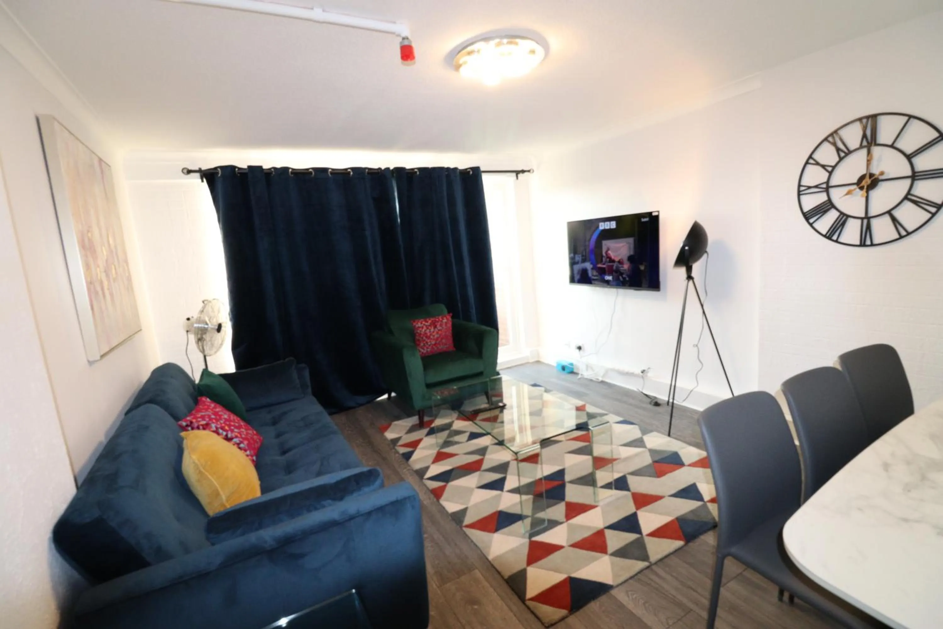 Living room in London Central Modern Apartment Charlton