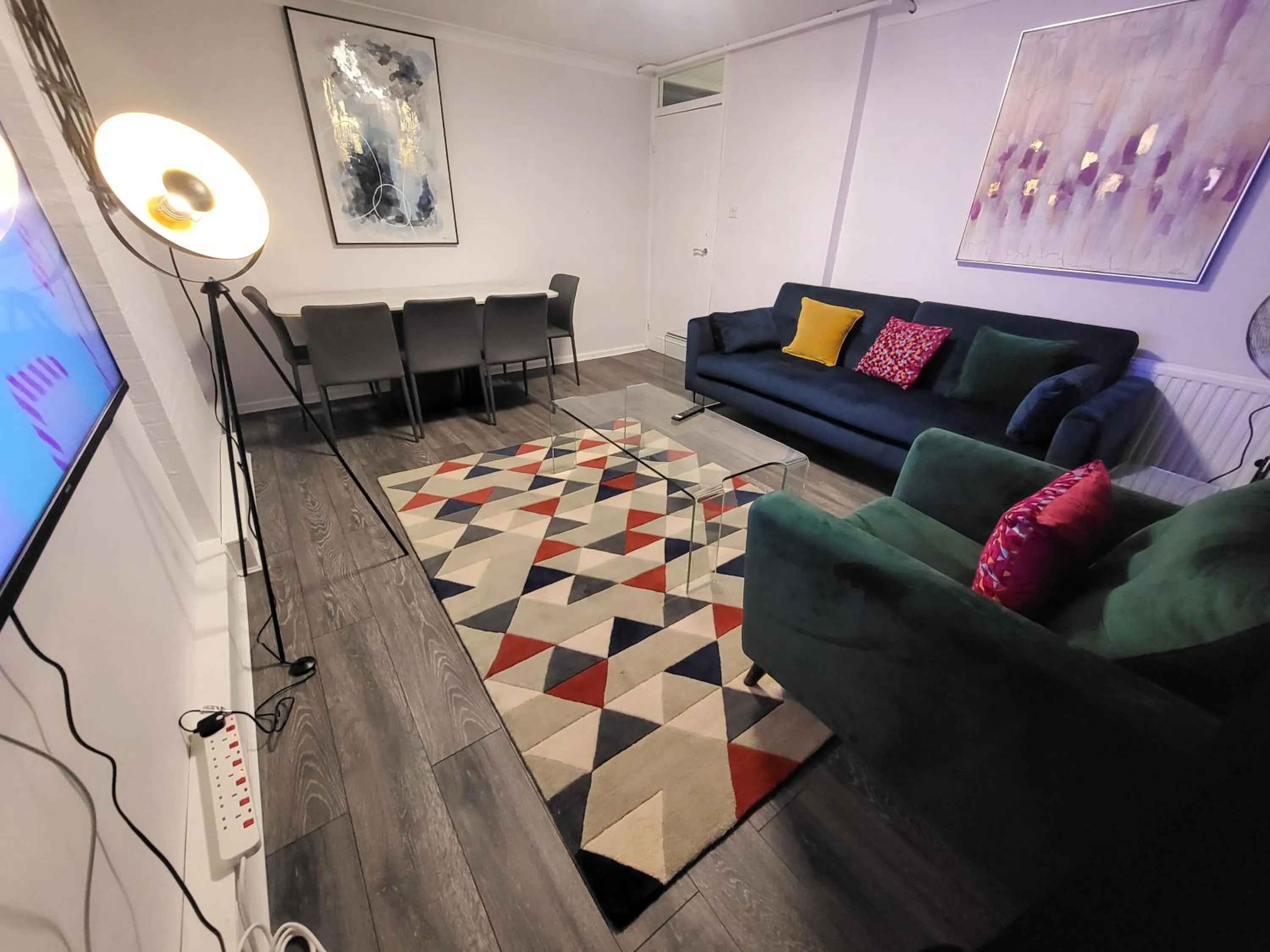 Living room in London Central Modern Apartment Charlton