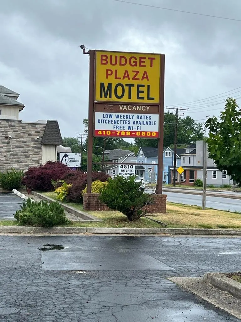 Budget Plaza Motel