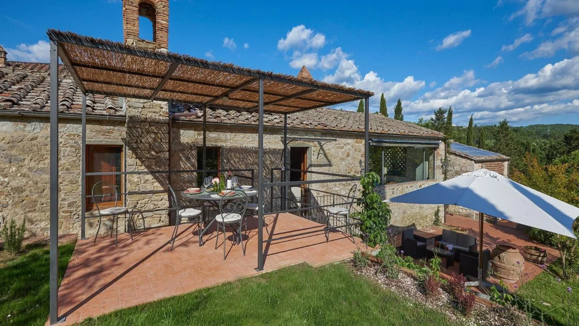Facade/entrance in La Corte del Chianti Classico