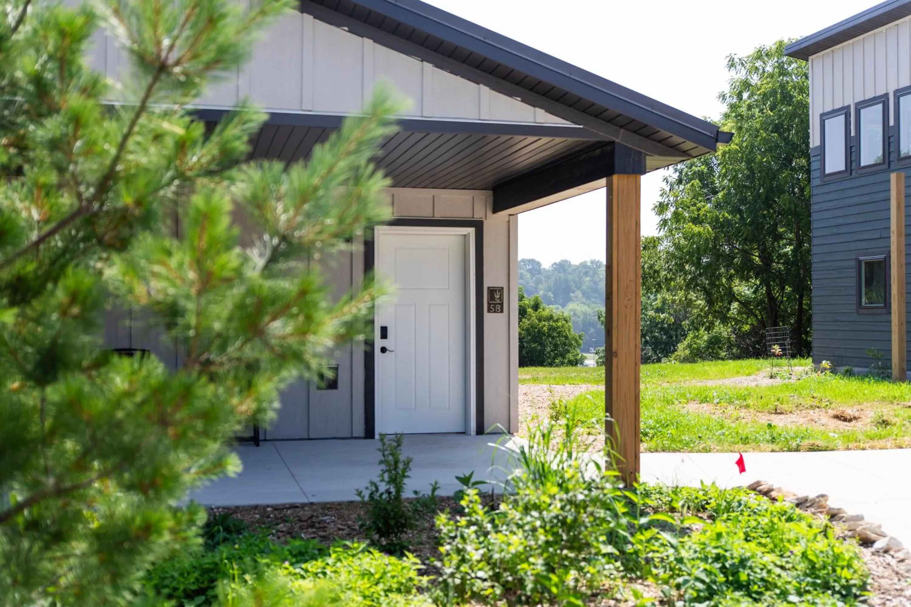 Property building in Bluffside Gardens