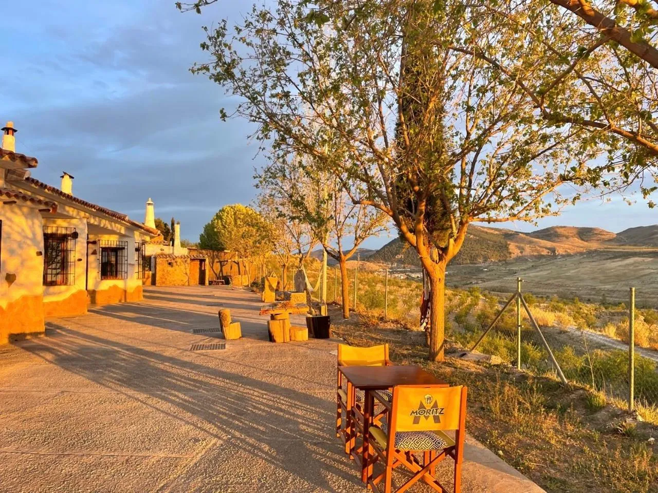 Dining area in Cuevas El Atochal Orígenes