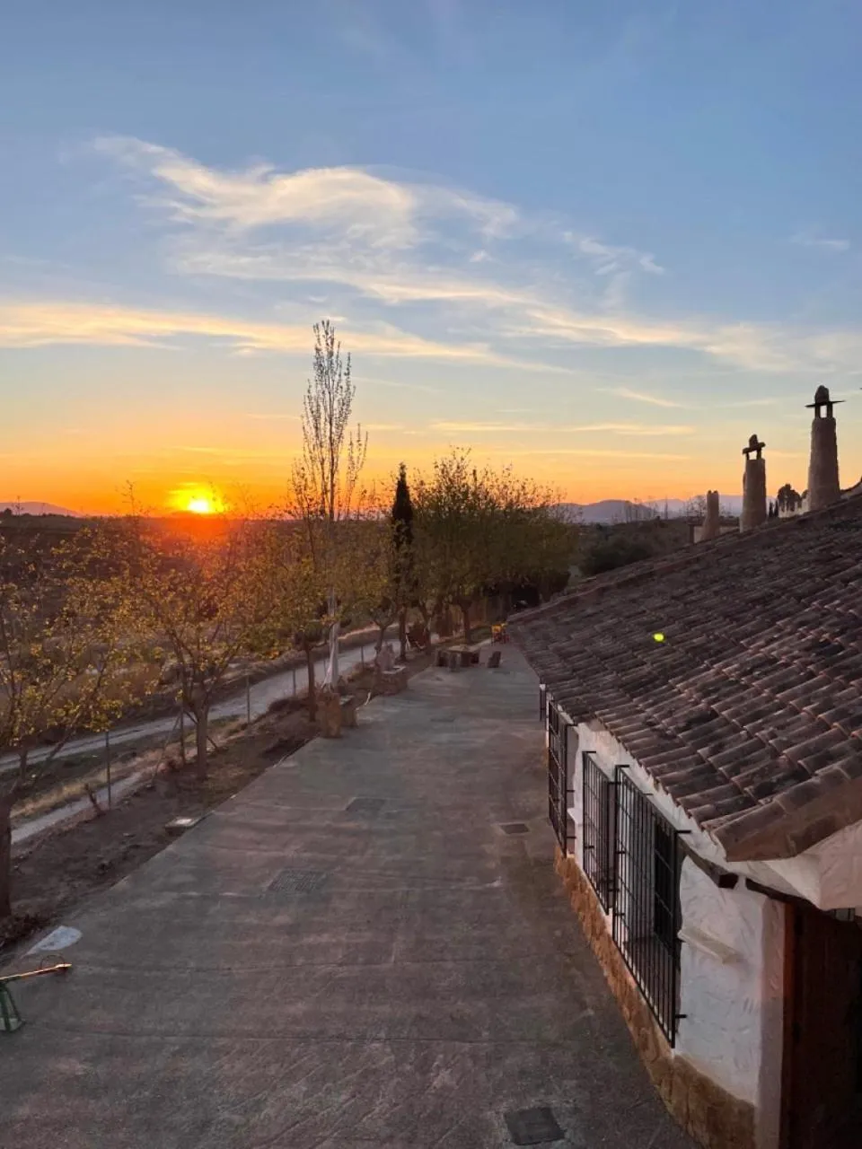 Sunset in Cuevas El Atochal Orígenes