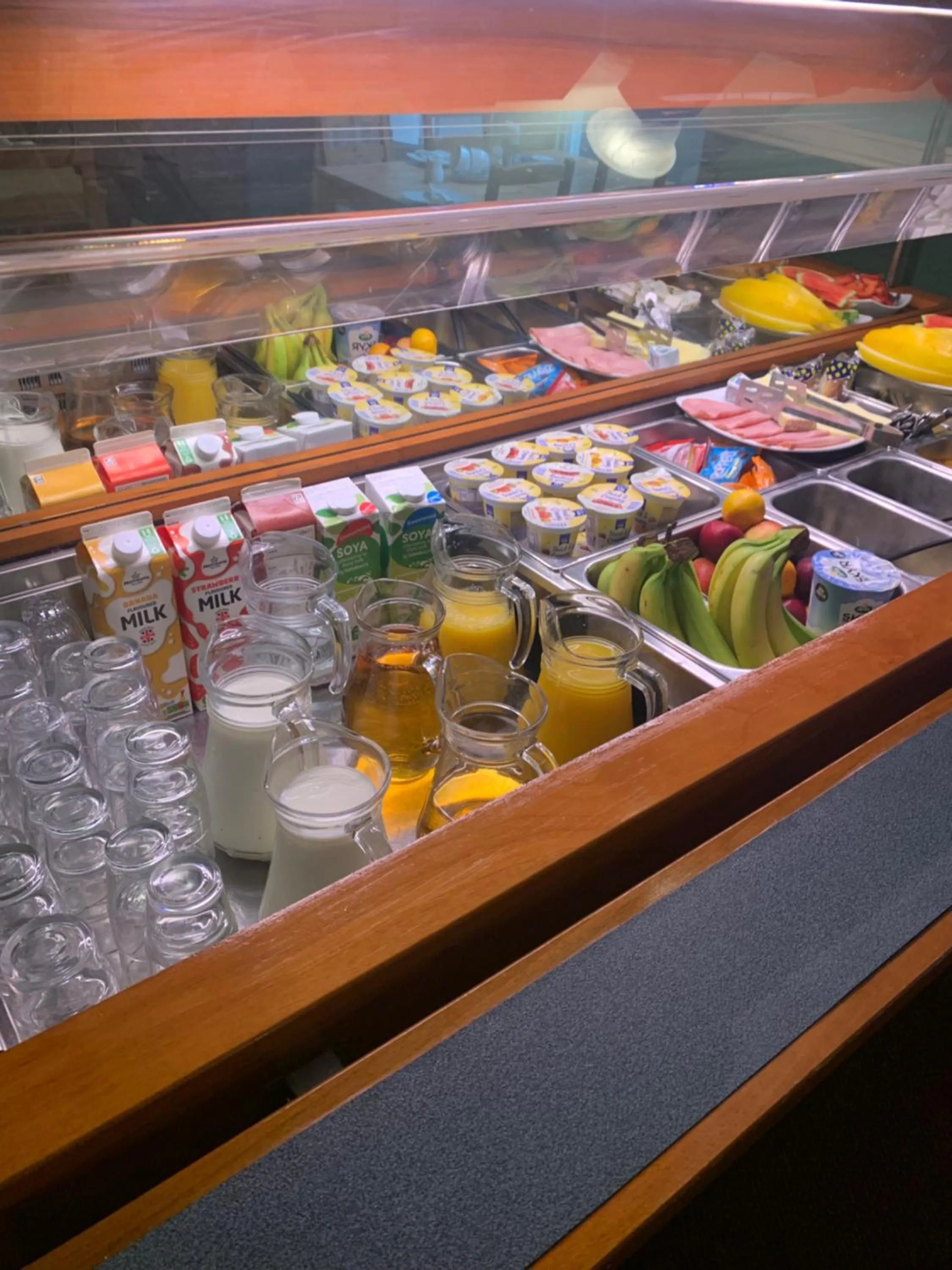 Food and drinks in The Montclair