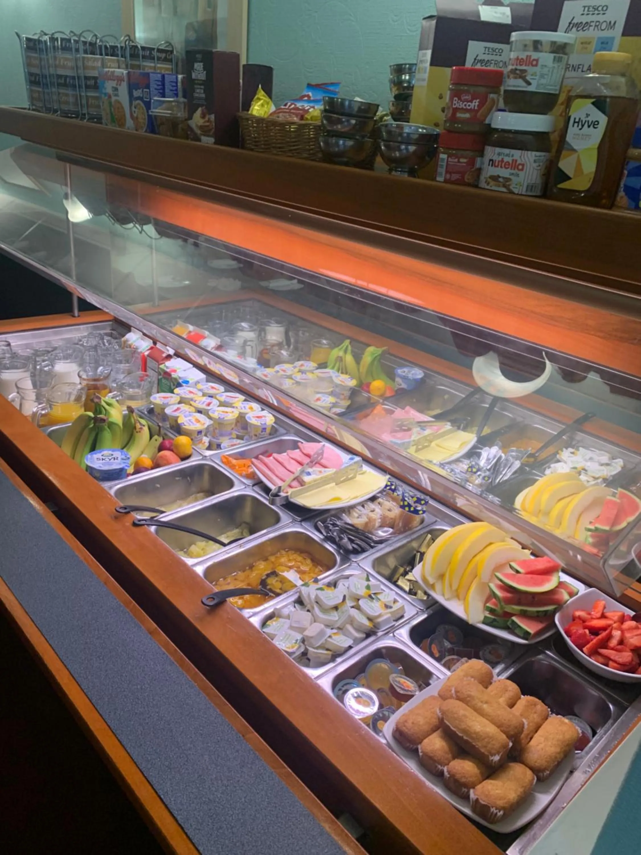 Buffet breakfast in The Montclair