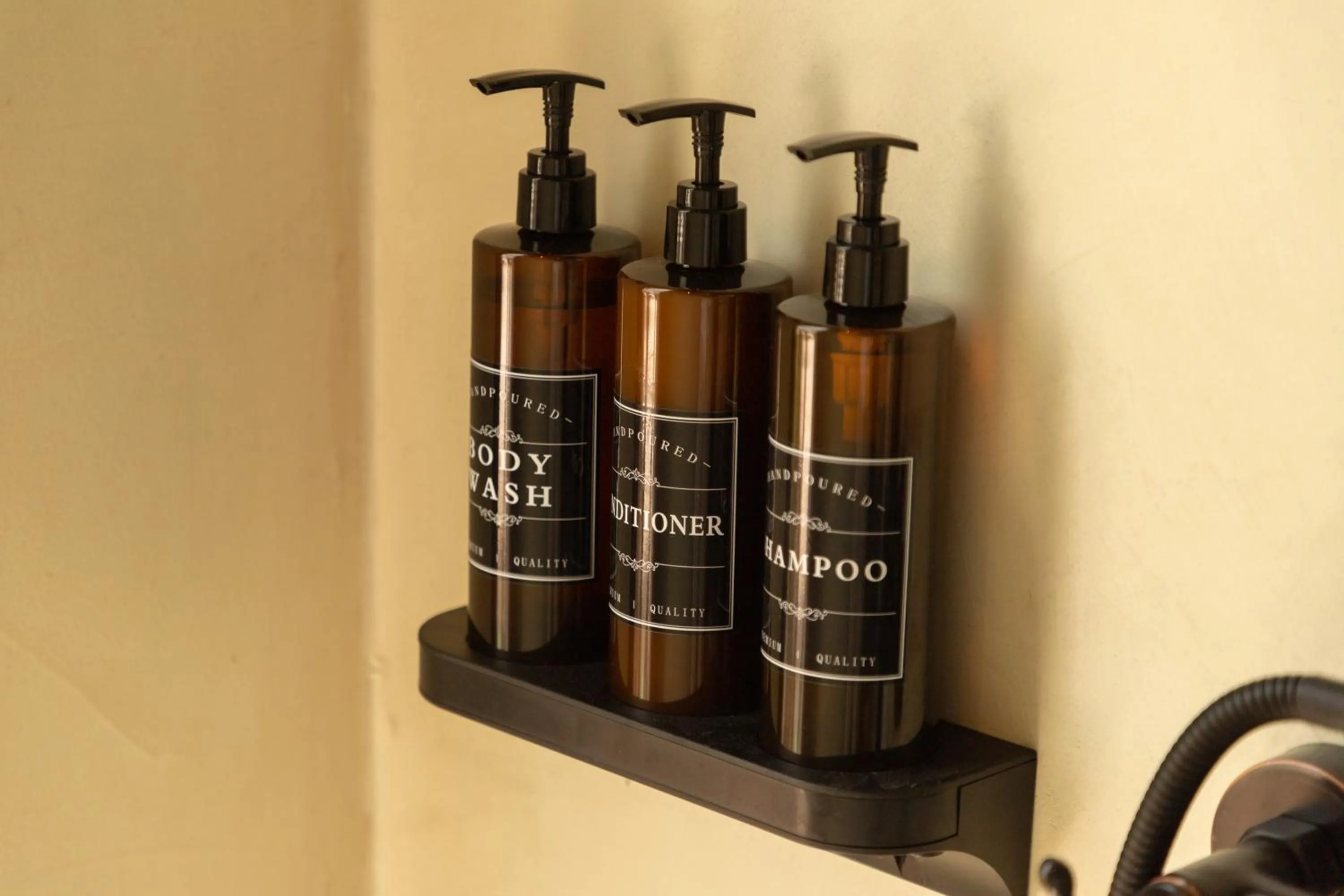 Shower in Makani Luxury Cartagena