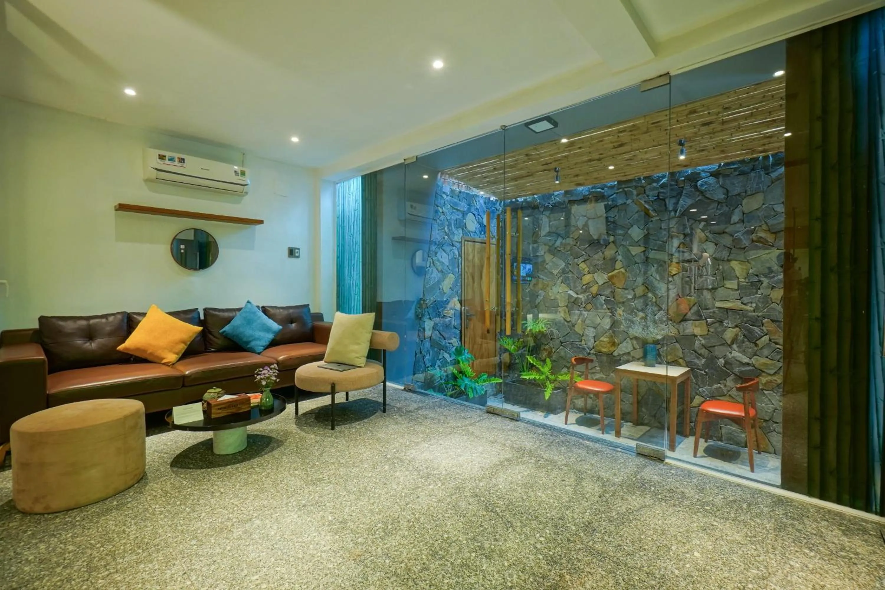 Living room in Nexus House Lang Bao Chi