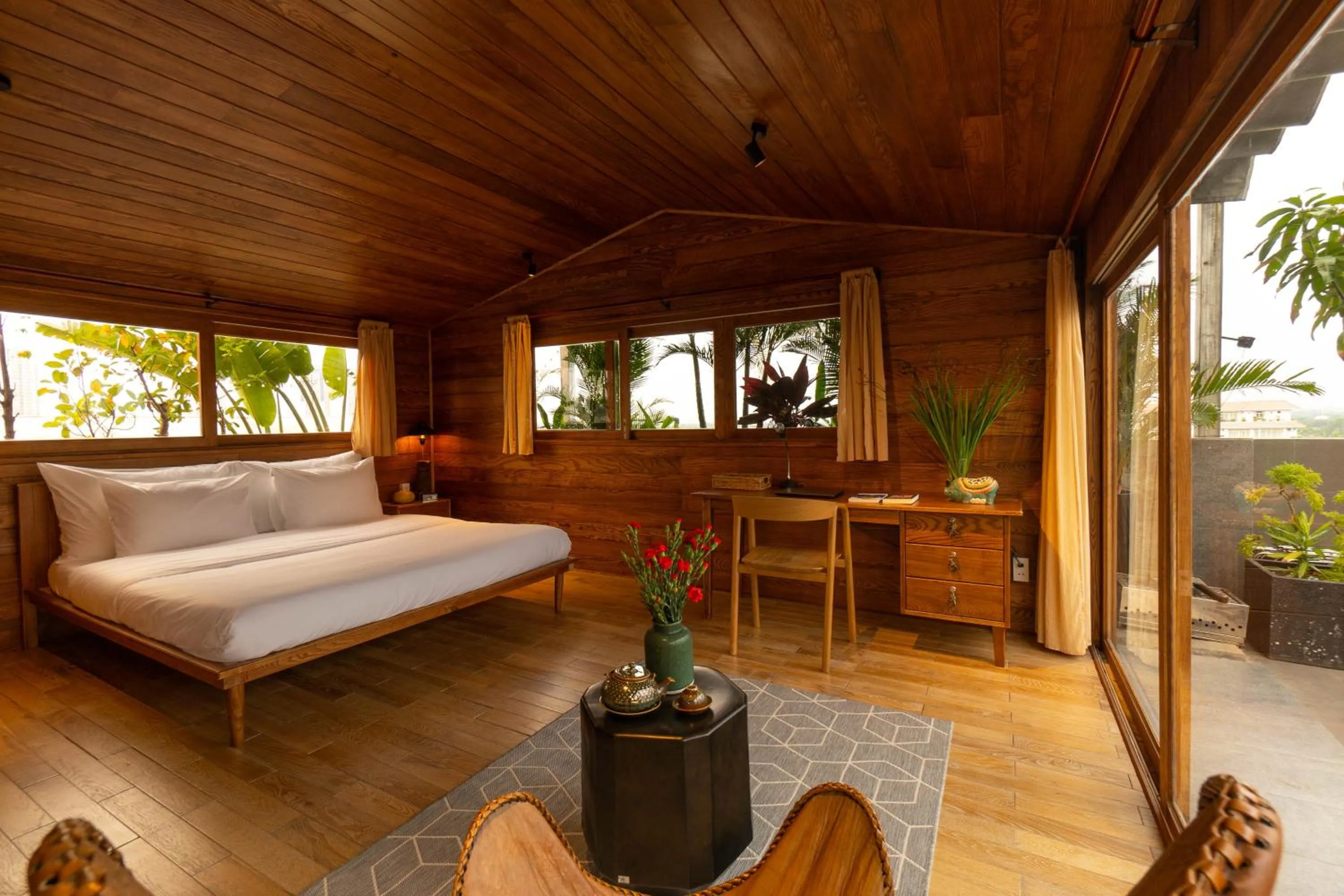 Bed in Nexus House Lang Bao Chi