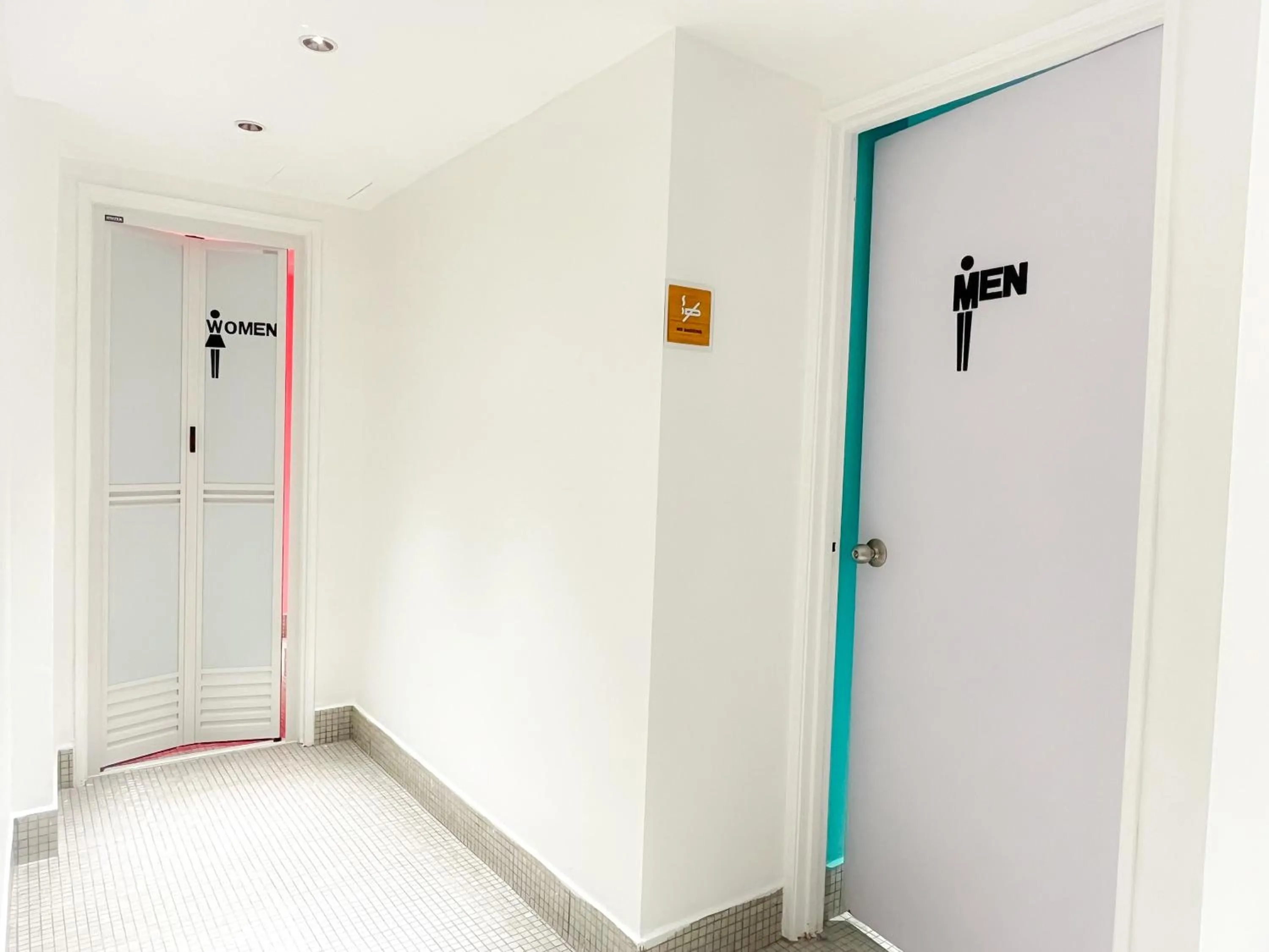 Public Bath in Sleep Box Penang