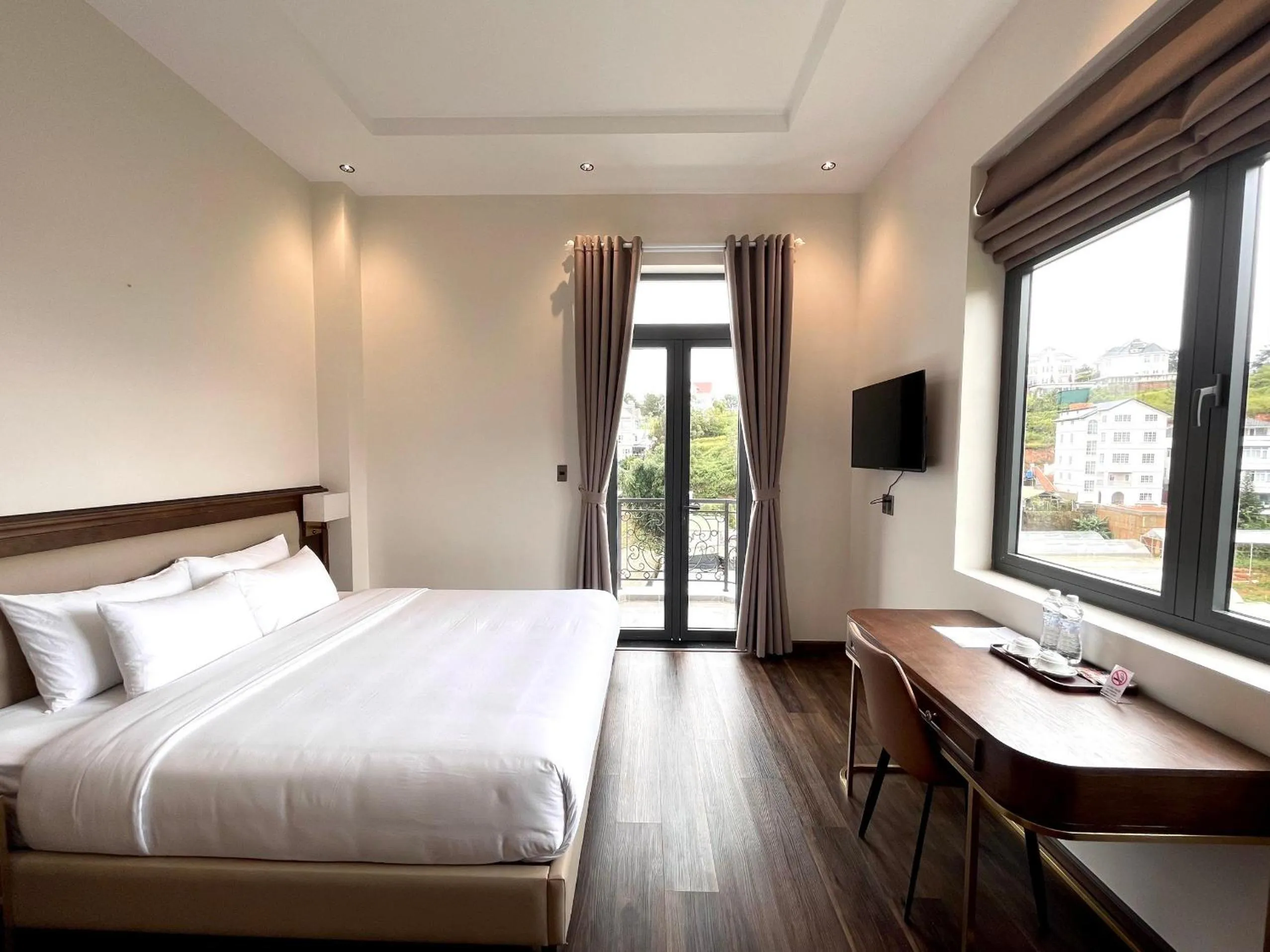 Bed in Sunset Hill Dalat