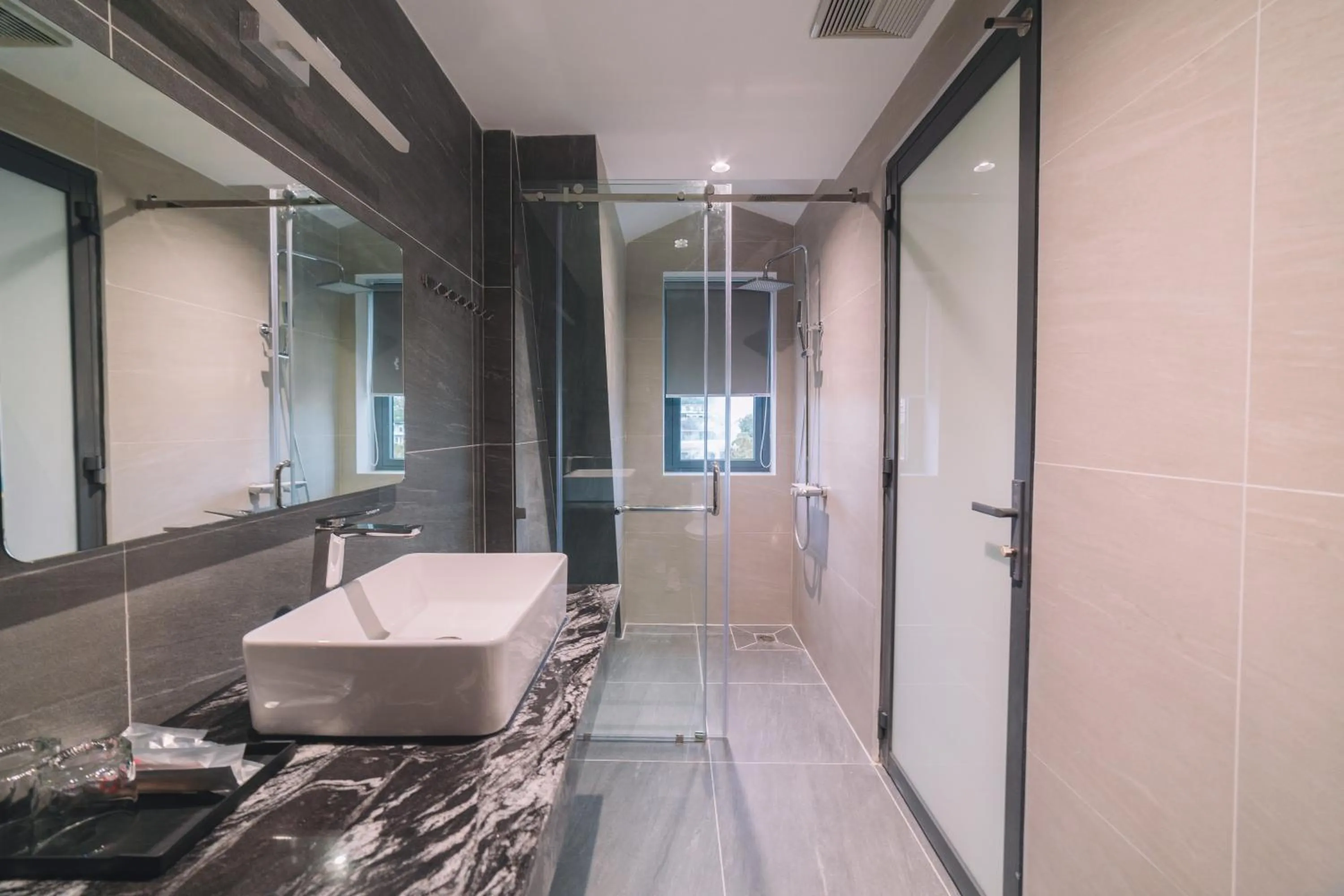 Toilet in Sunset Hill Dalat