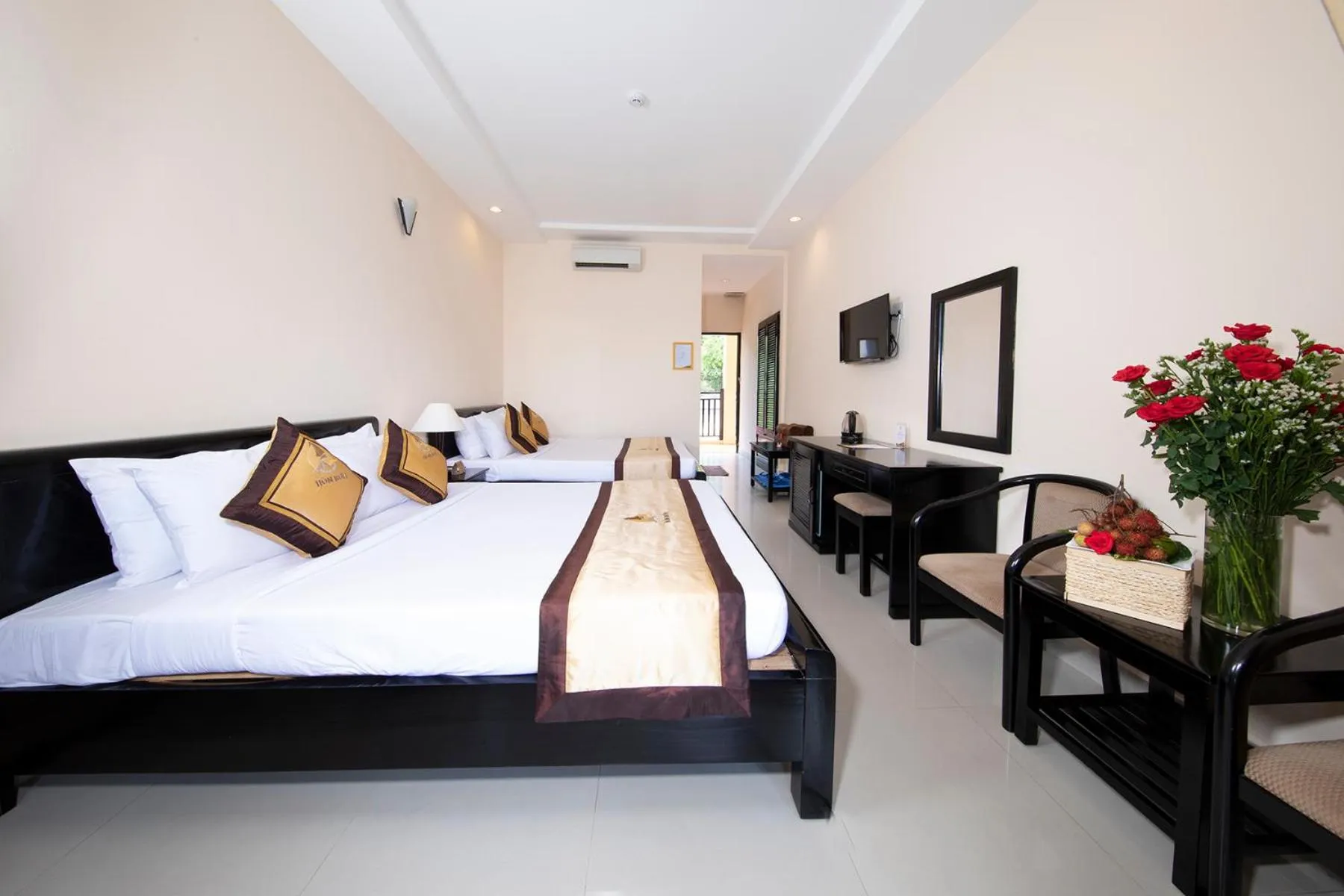 Bed in Hon Rom Central Beach Resort