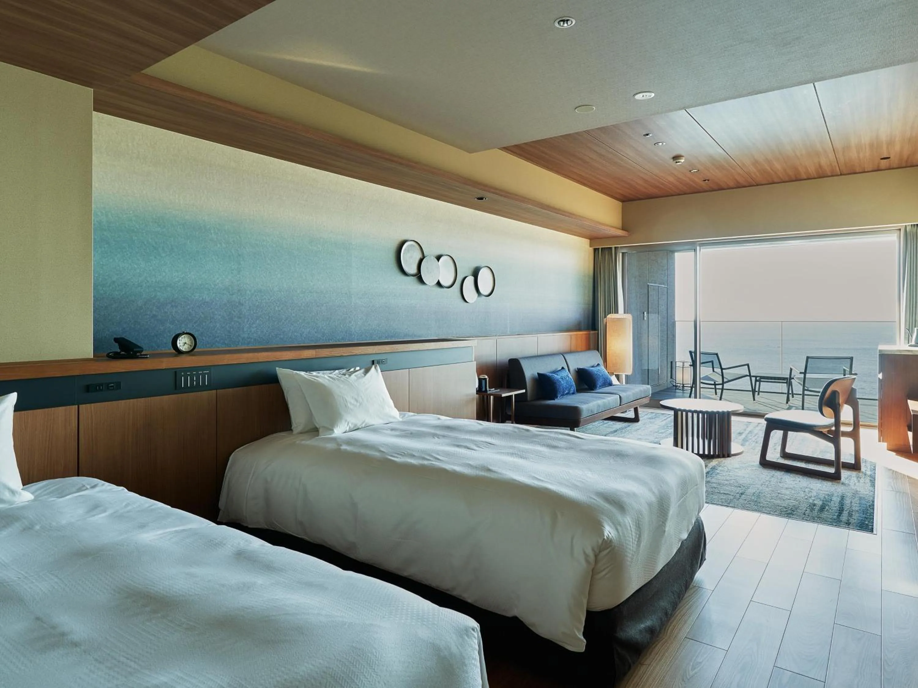 Photo of the whole room, Bed in Atami Izusan Karaku