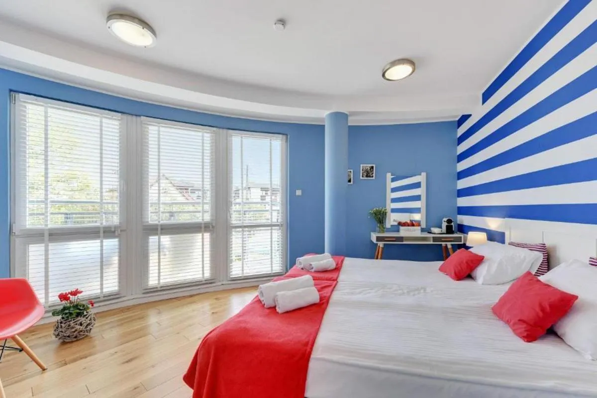 Bed in Navy Group - Willa Marina