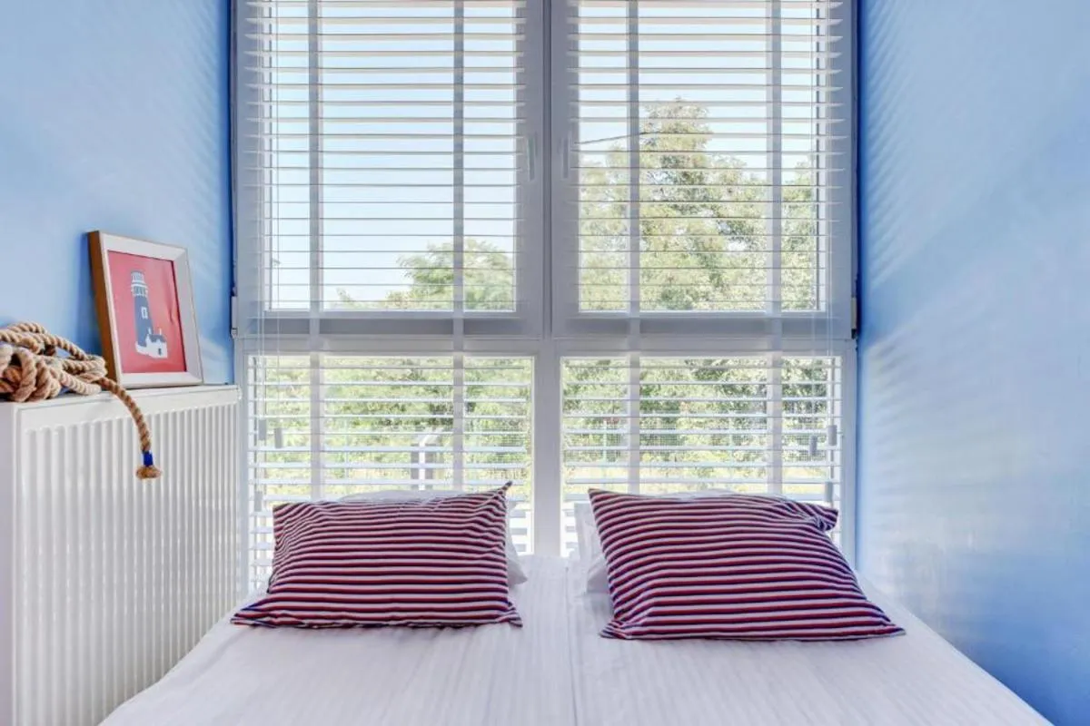 Bed in Navy Group - Willa Marina