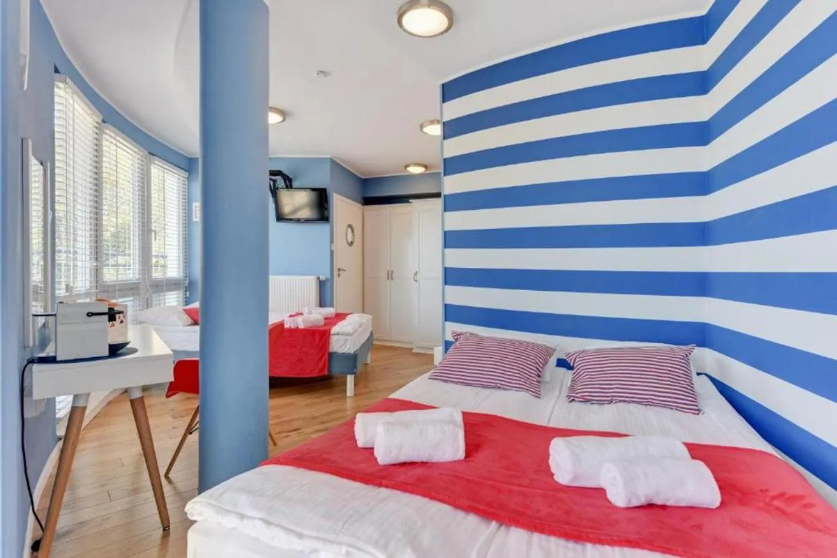 Bed in Navy Group - Willa Marina