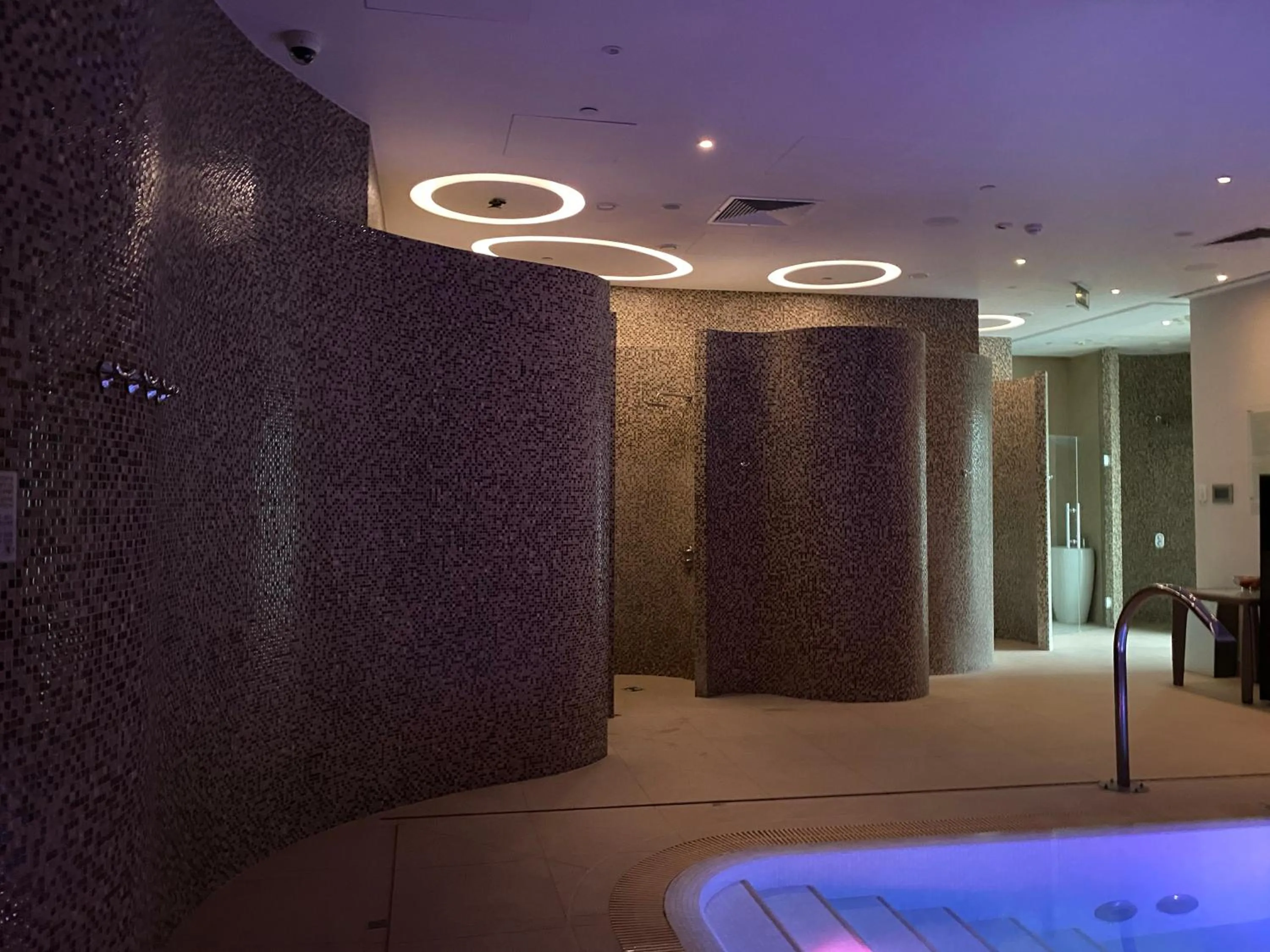 Spa and wellness centre/facilities in DoubleTree by Hilton Hotel & Conference Centre Warsaw