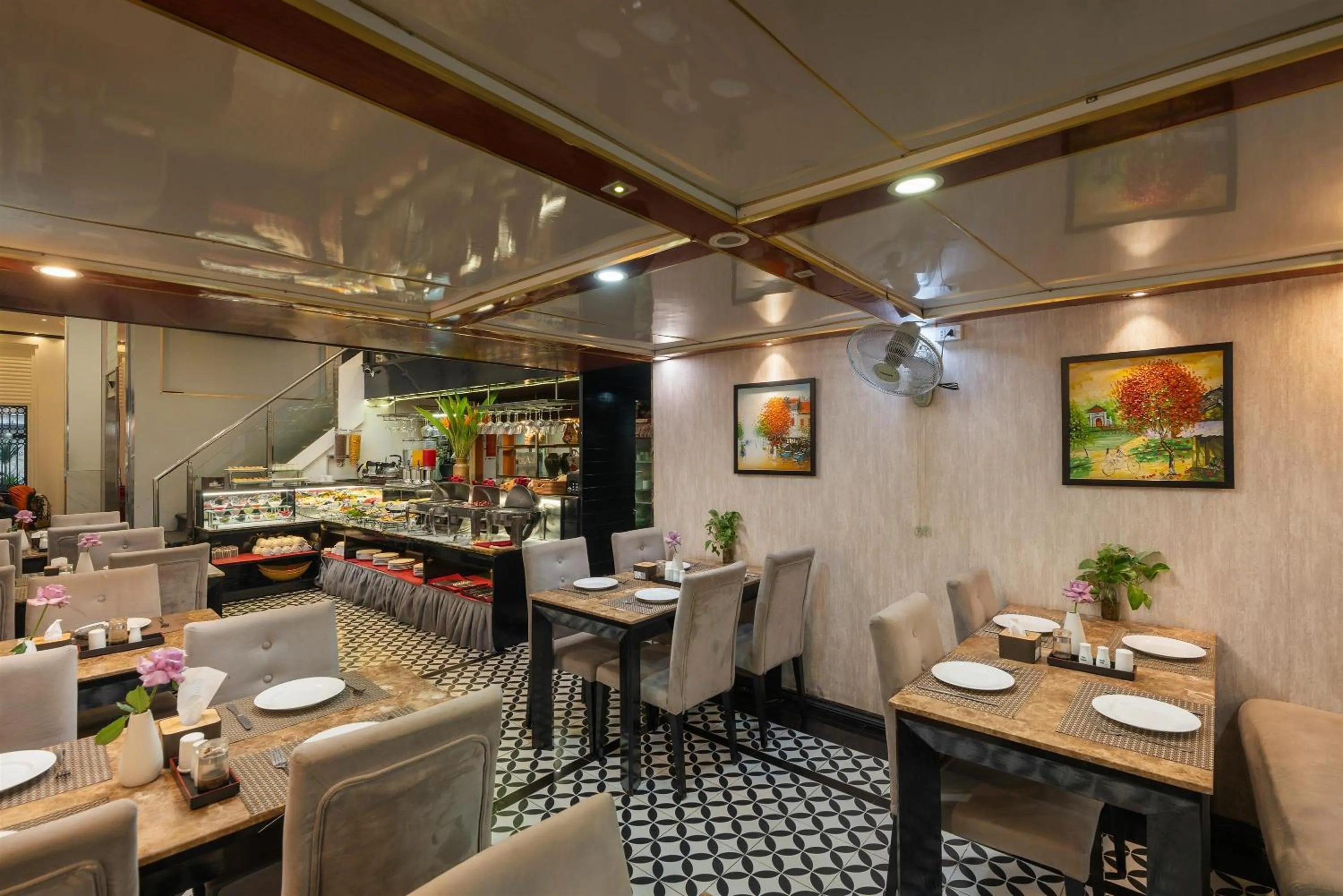 Restaurant/places to eat in Ja Cosmo Hotel and Spa