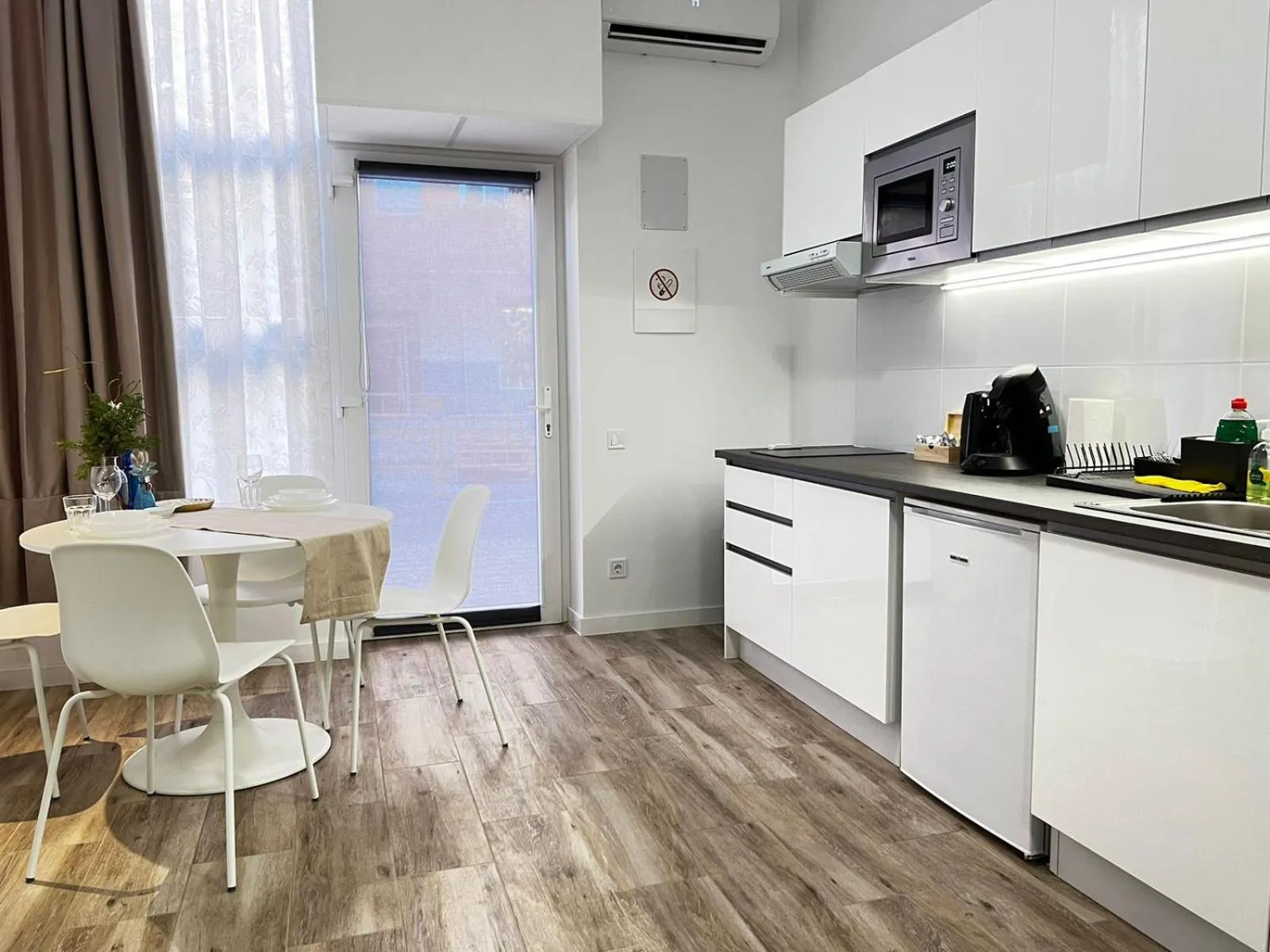 Kitchen or kitchenette in Rodrigues 15