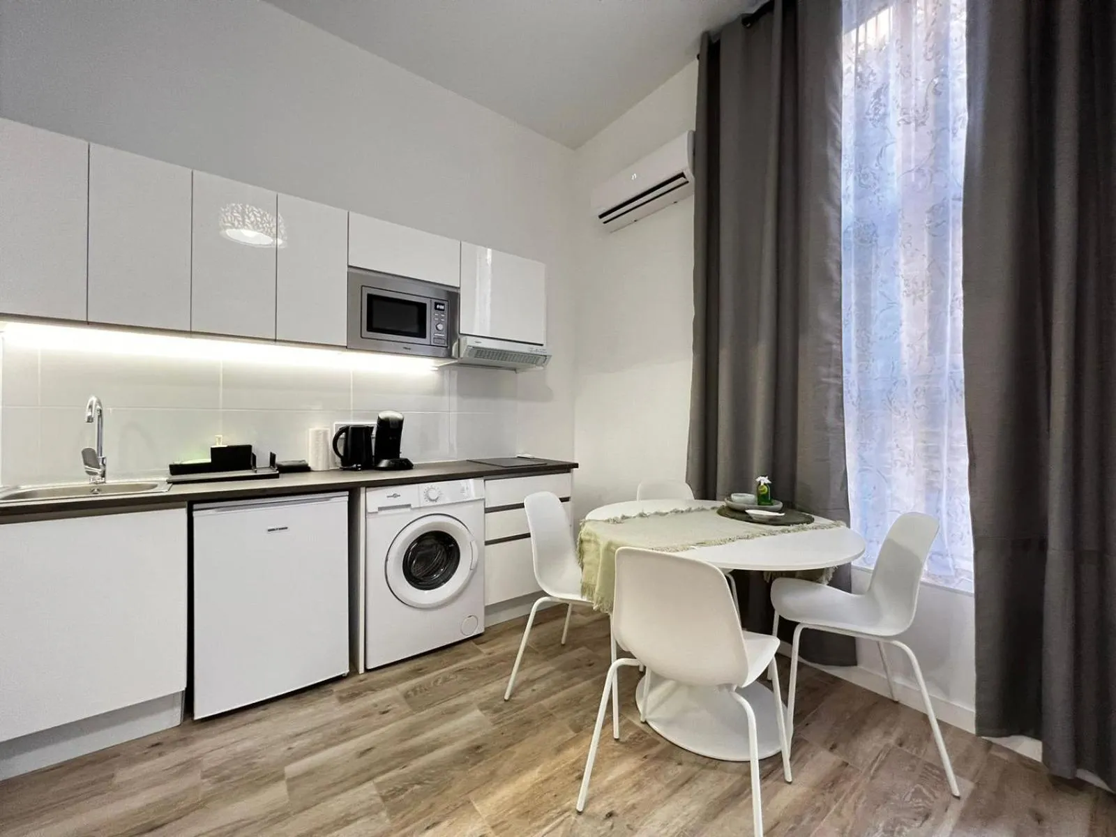 Kitchen or kitchenette in Rodrigues 15