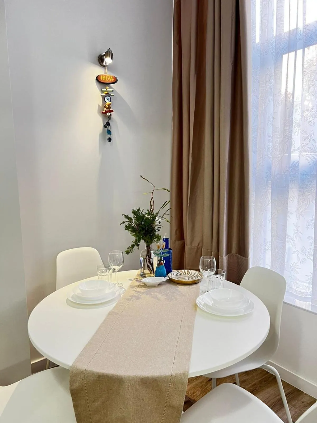 Dining area in Rodrigues 15