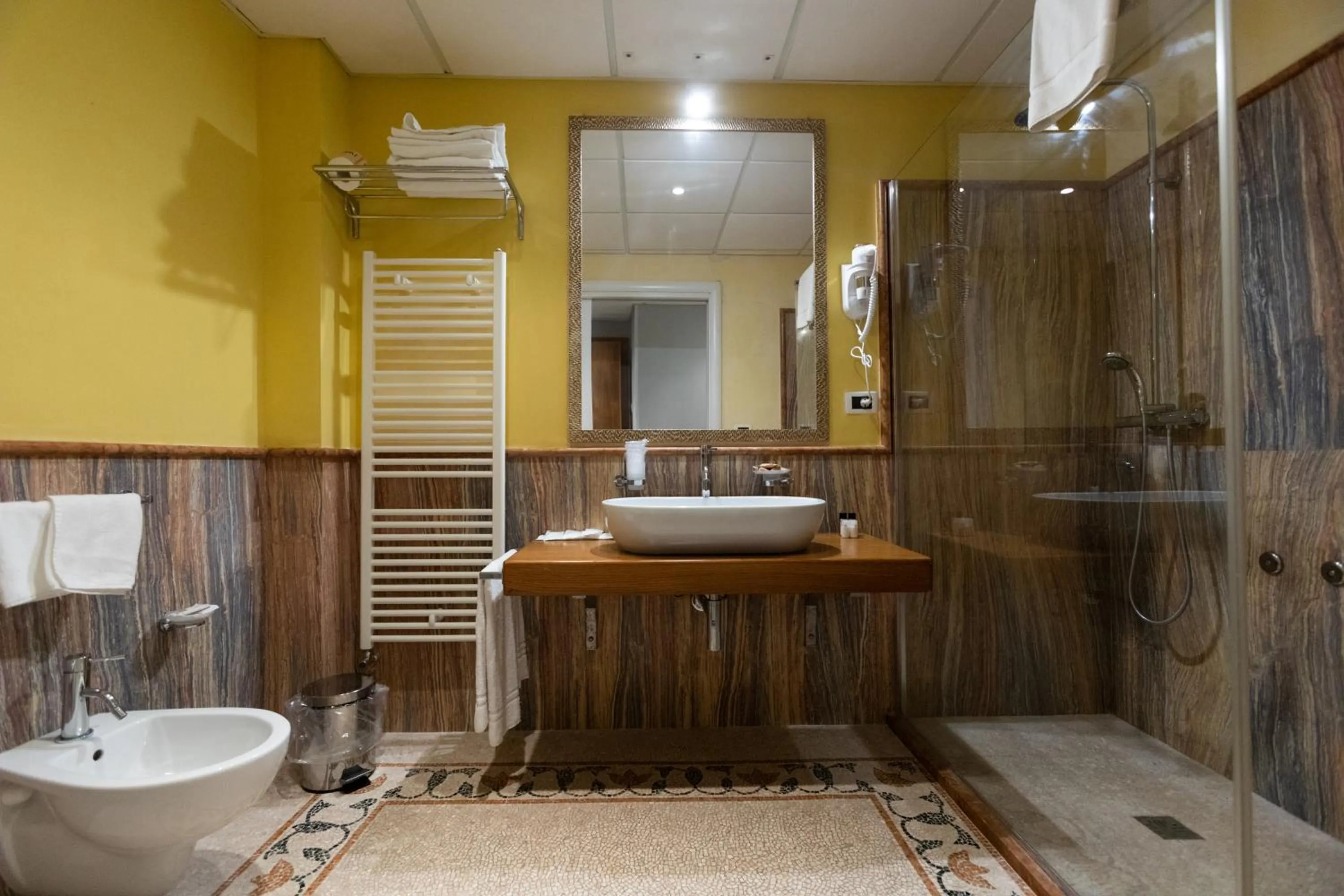 Bathroom in Hotel Aurora e del Benessere