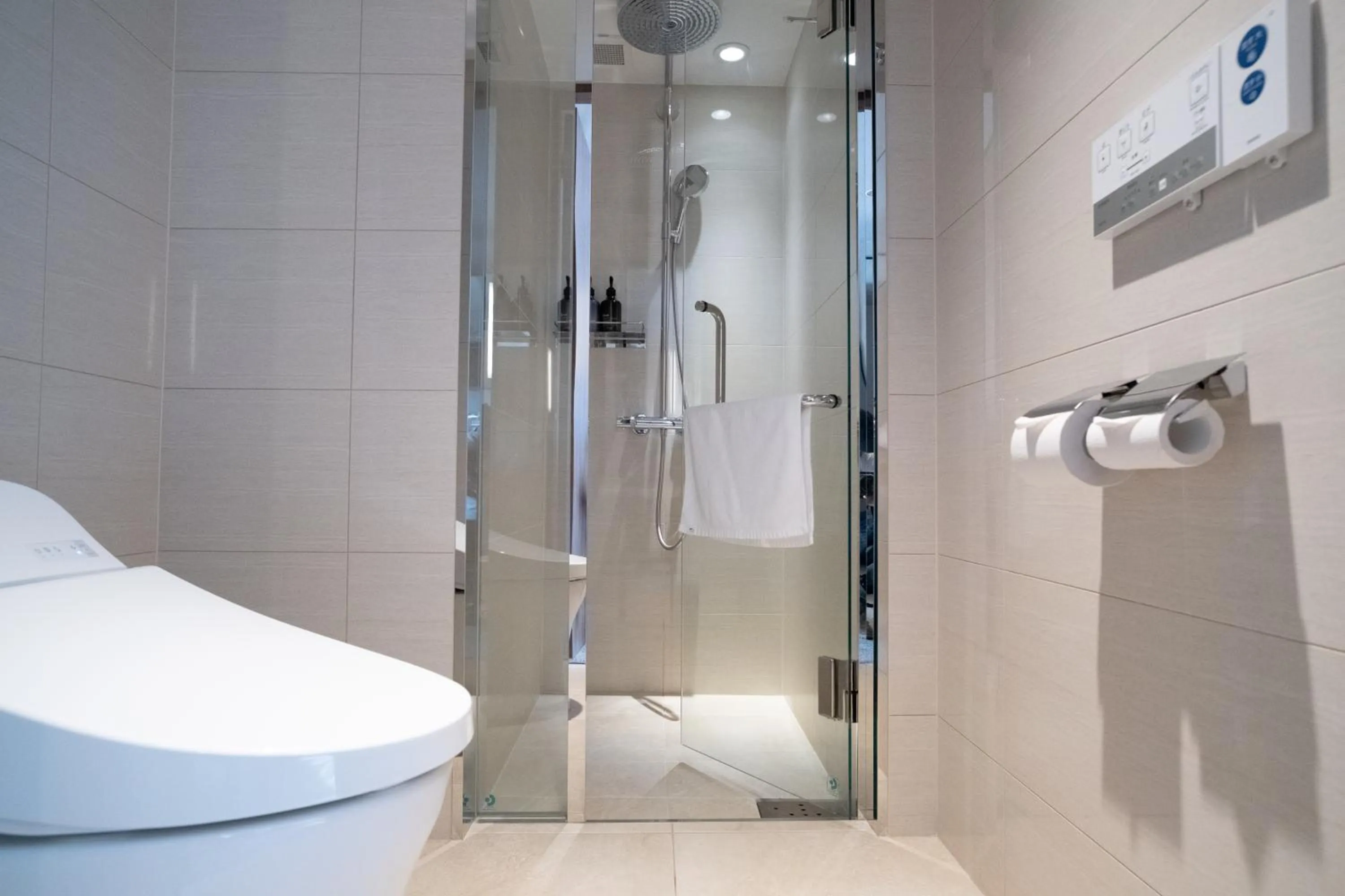 Shower in KABIN Machi