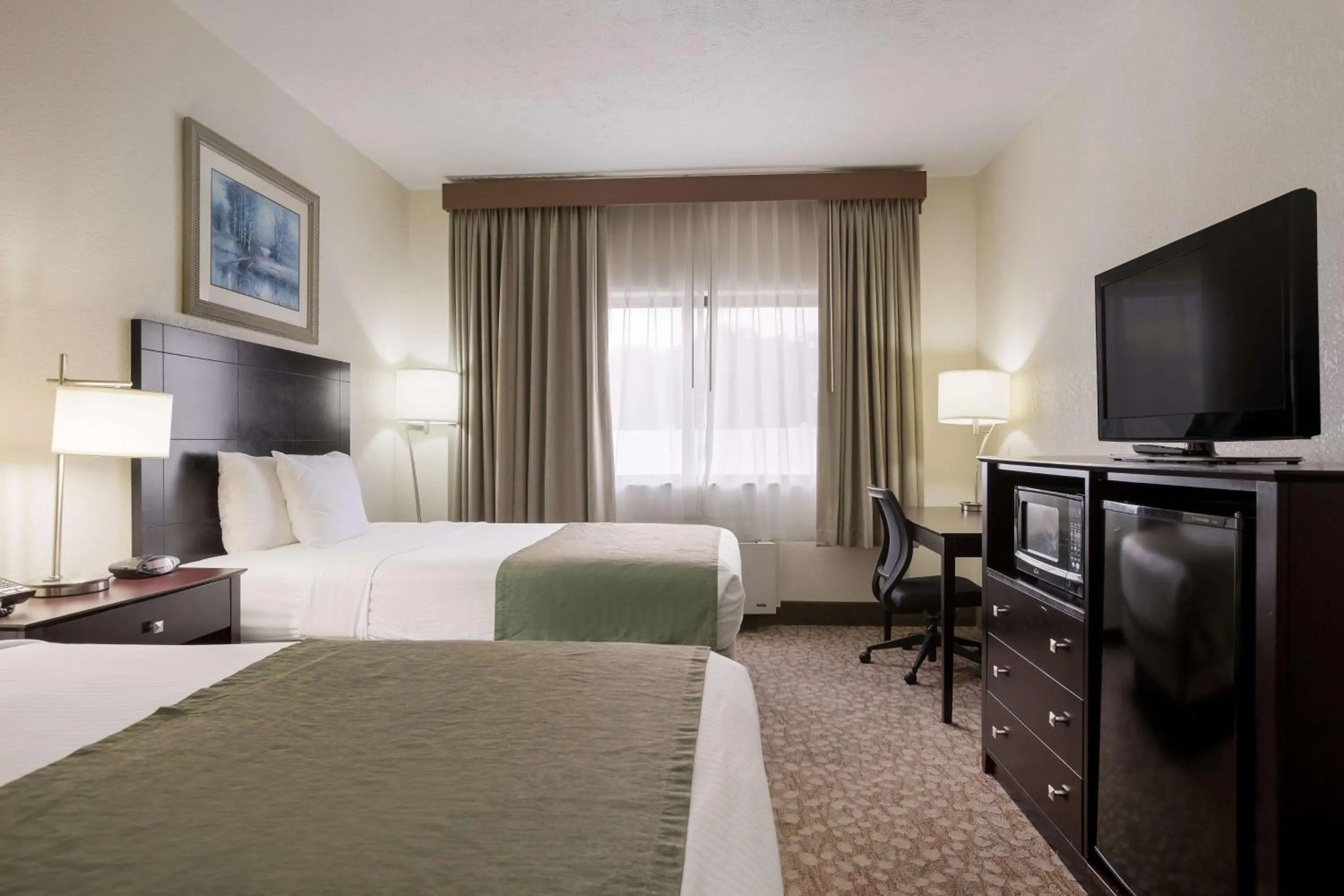 Bedroom, Bed in Best Western Kendallville Inn