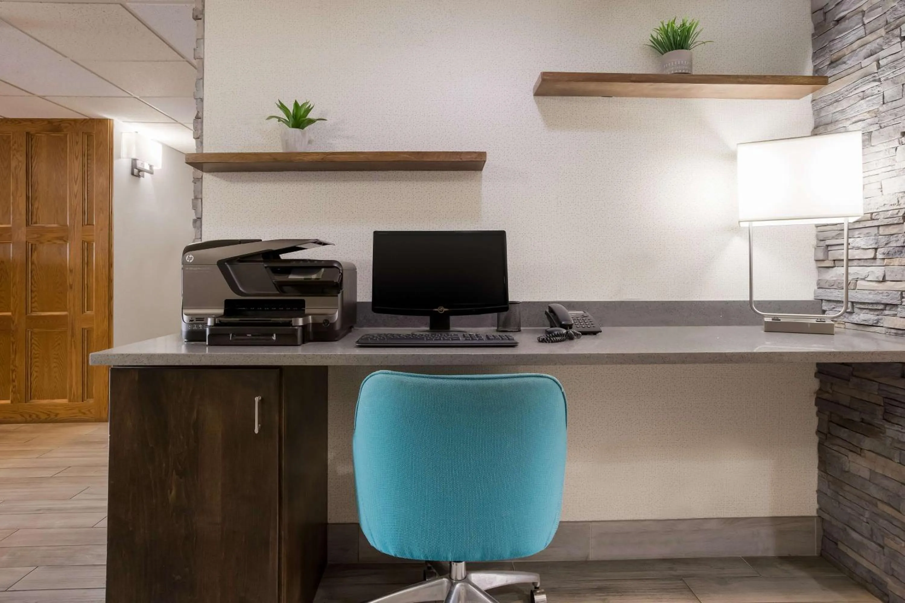 Business facilities in Best Western Kendallville Inn