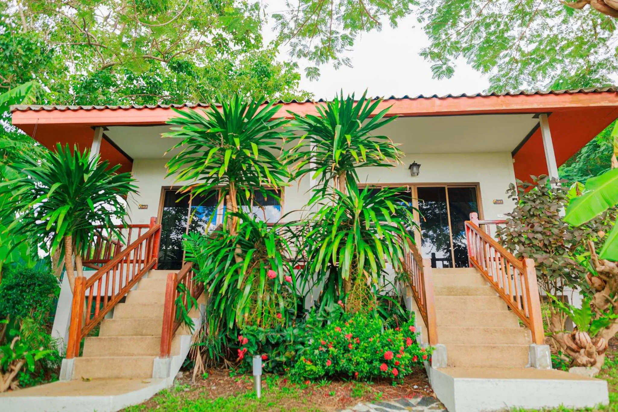 Property building in Lamai Bayview Boutique Resort