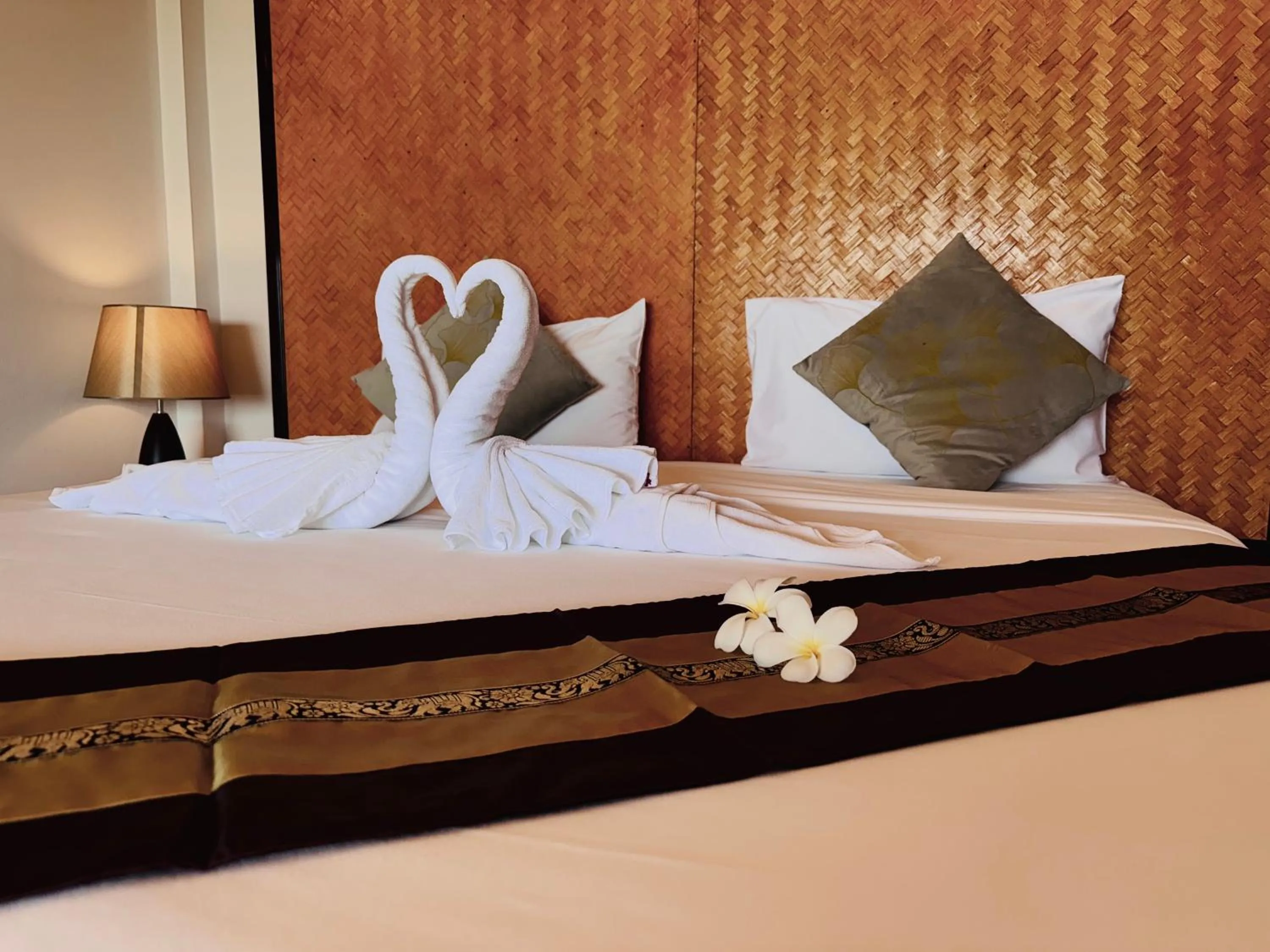 Bedroom, Bed in Lamai Bayview Boutique Resort